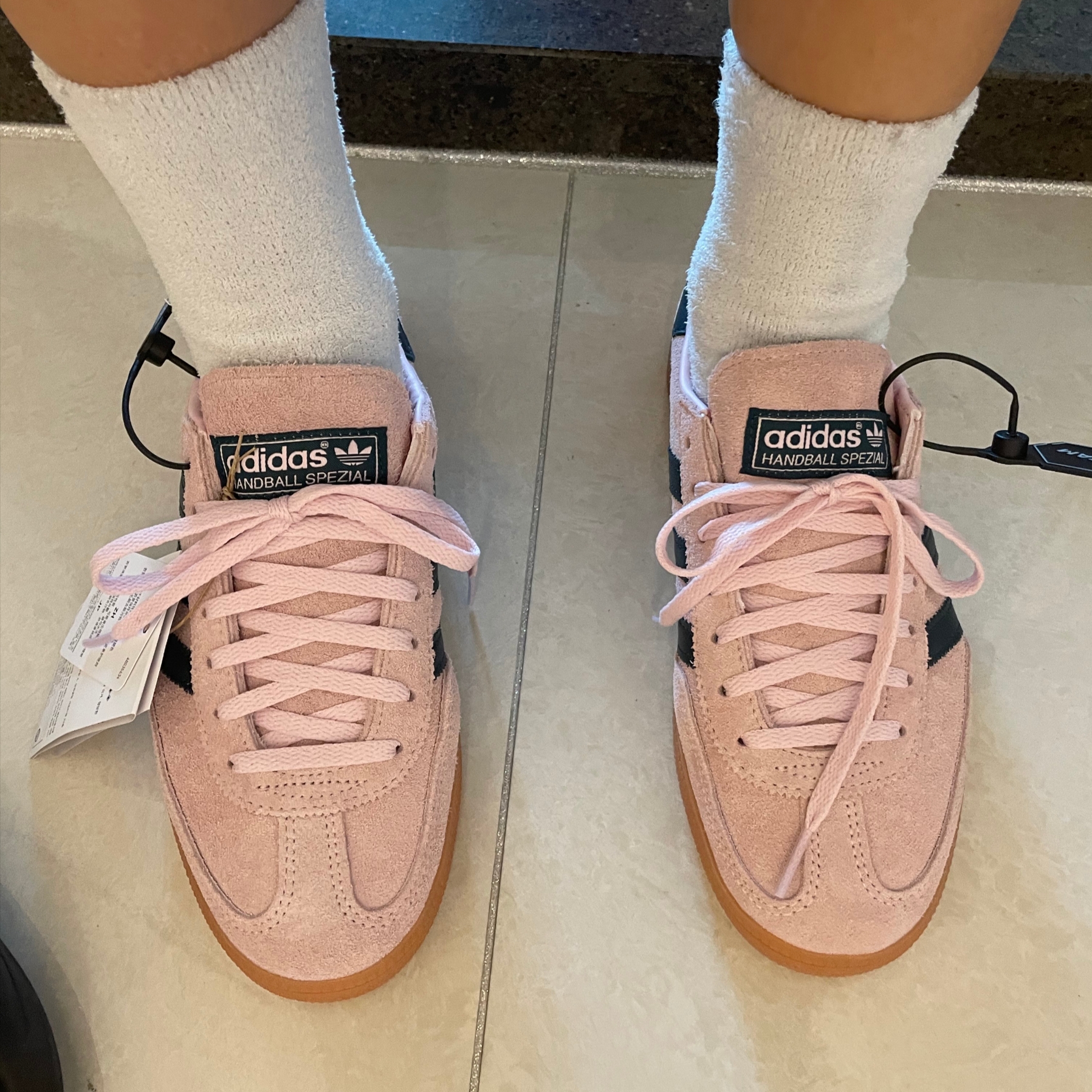 (W) Adidas Spezial Handball Clear Pink 착용 스타일