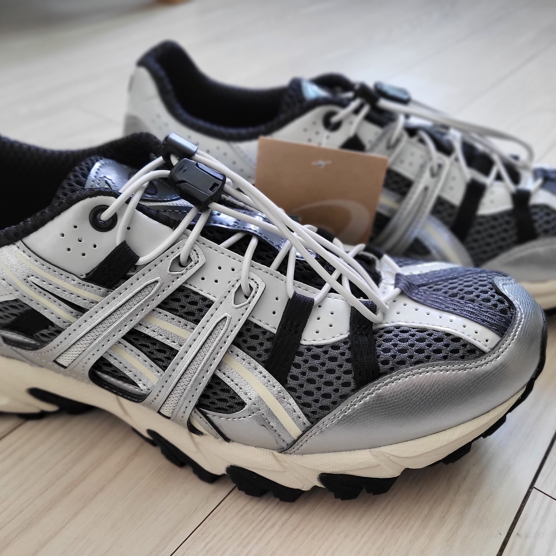 Asics Unlimited Gel-Sonoma 15-50 Steel Grey Pure Silver 착용 스타일 - 2