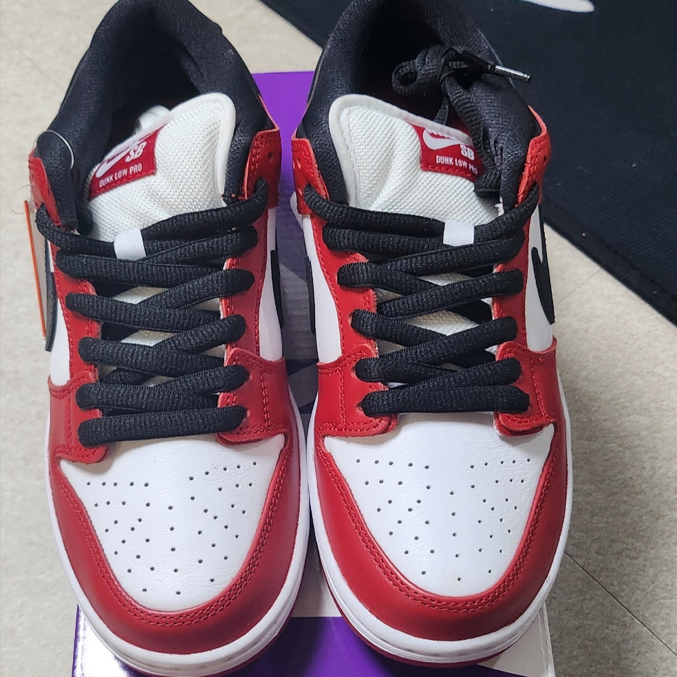 Nike SB Dunk Low Pro Chicago 착용 스타일 - 3