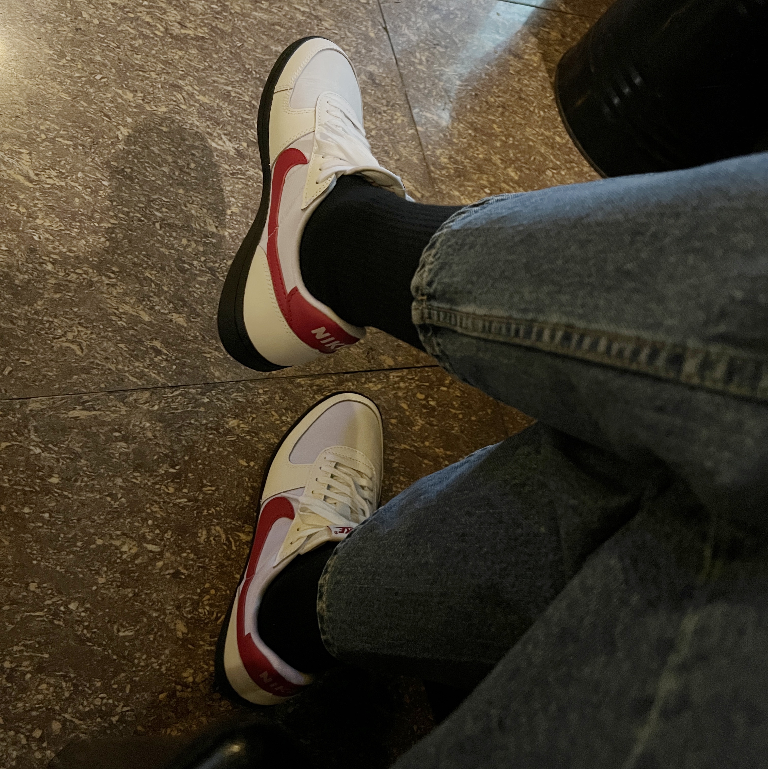 Nike Field General 82 SP White and Varsity Red 착용 스타일 - 1