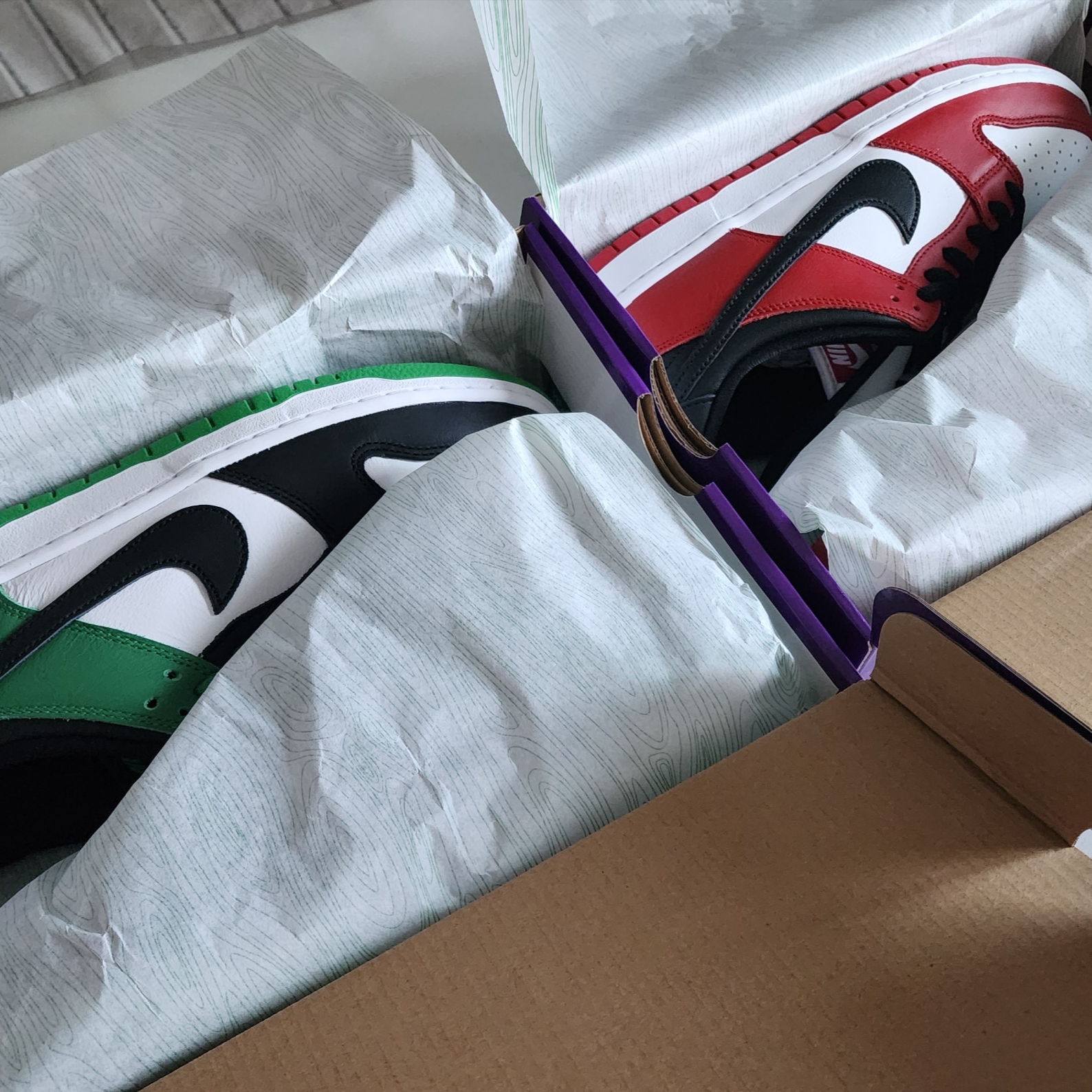 Nike SB Dunk Low Pro Chicago, Nike SB Dunk Low Pro Black and Classic Green 착용 스타일 - 2