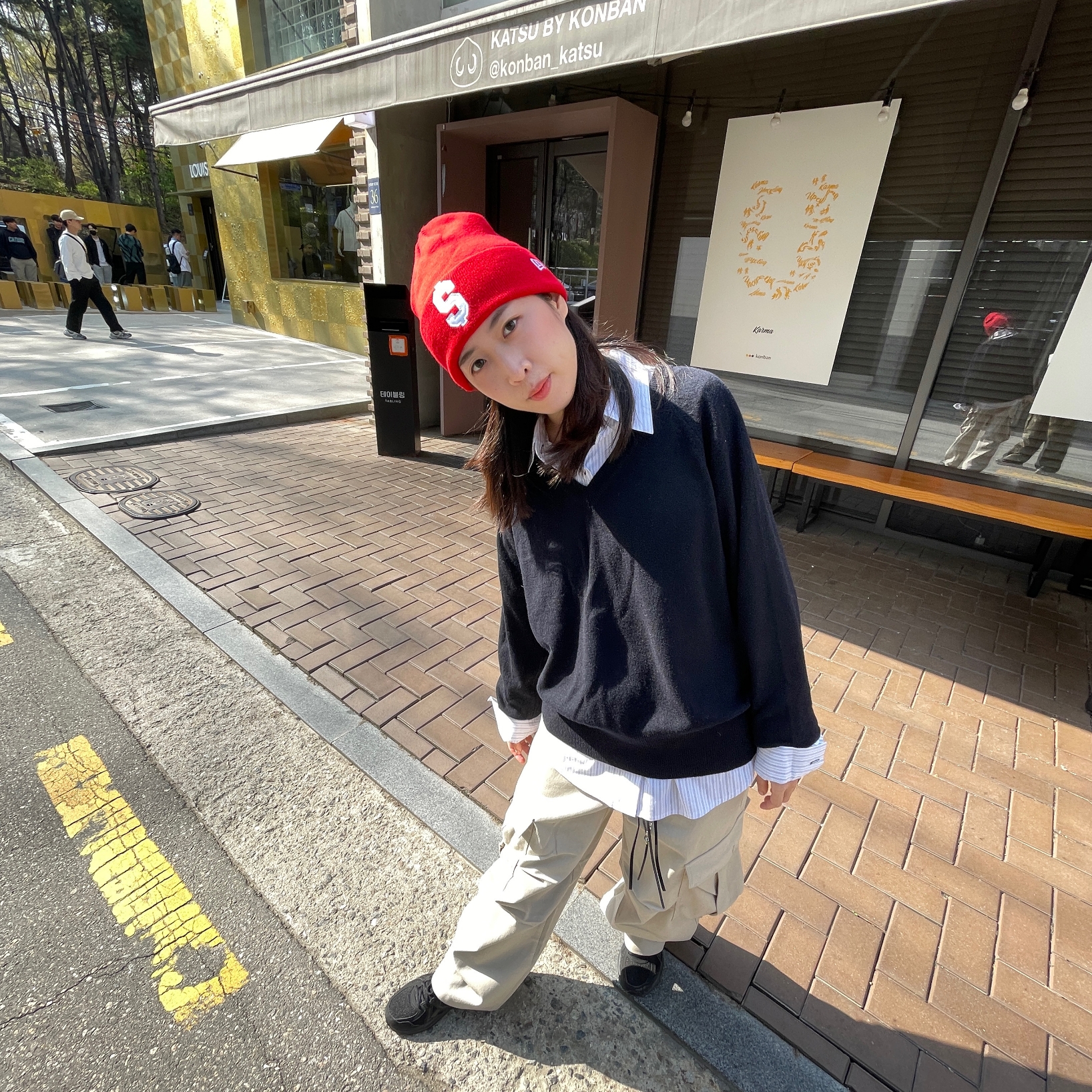 Supreme New Era $ Beanie Red - 24SS, Asics Jog 100 2 Black 착용 스타일 - 1