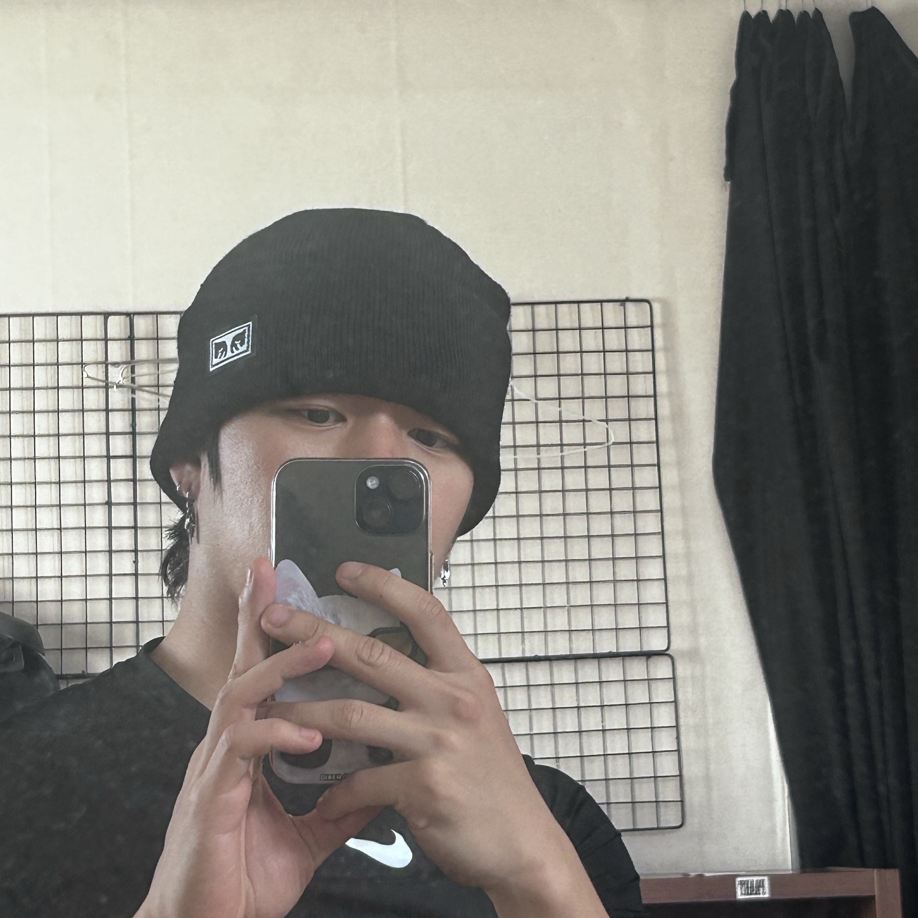 Obey Icon Eyes Beanie Black 착용 스타일