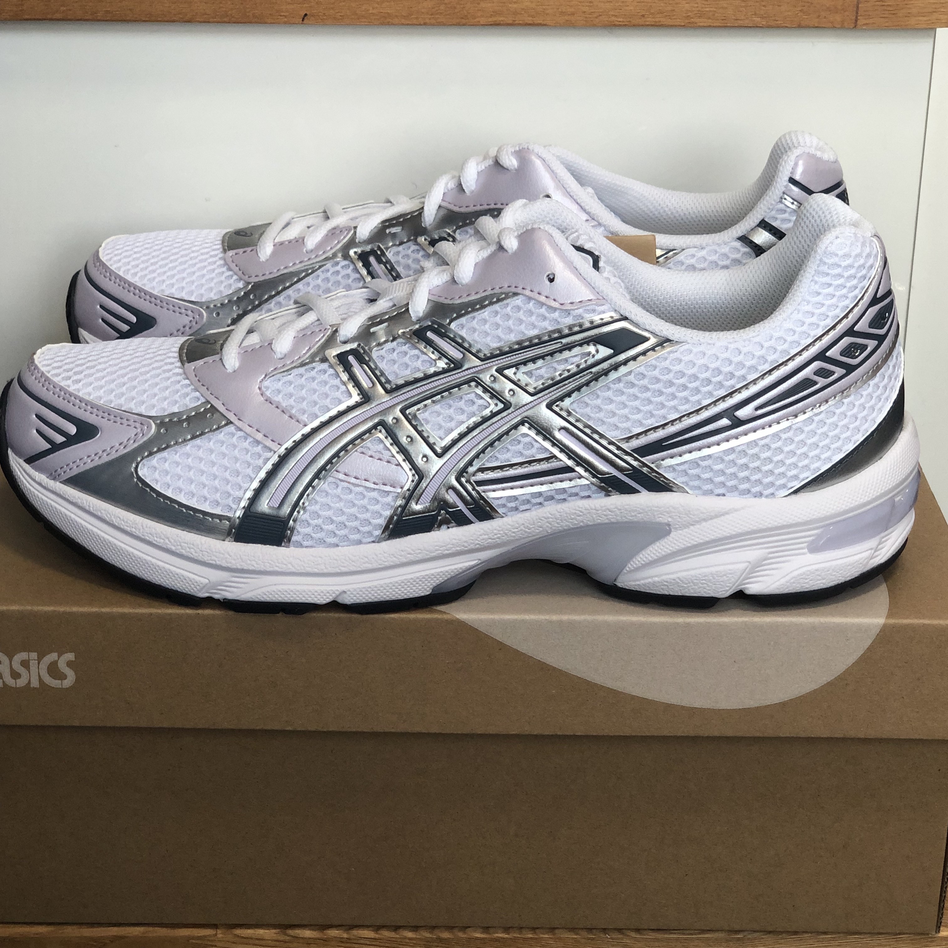 (W) Asics Gel-1130 White Faded Ash Rock 착용 스타일
