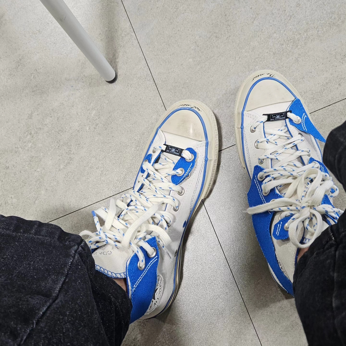 Converse x Ader Error Chuck 70 High White 착용 스타일 - 3