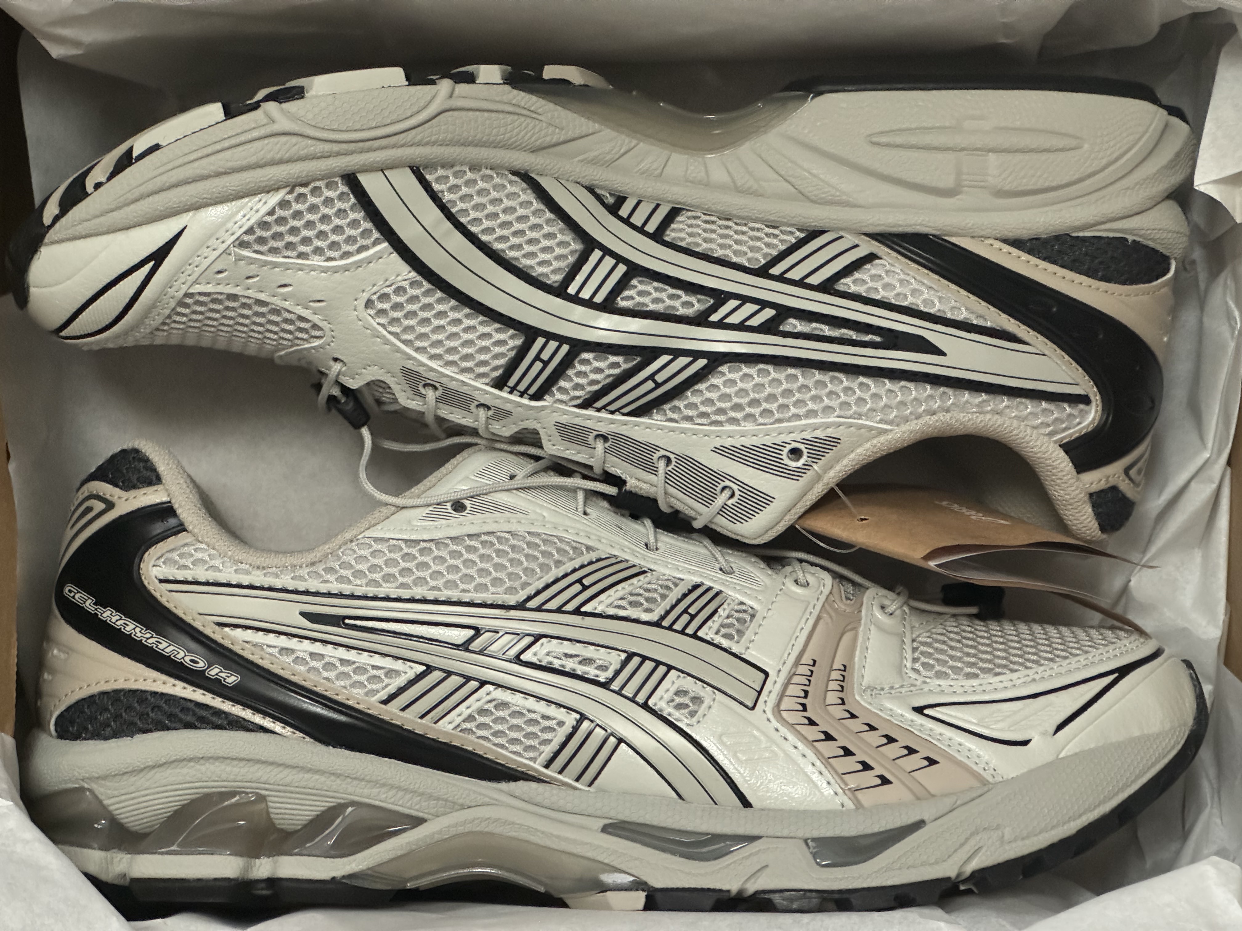 Asics Unlimited Gel-Kayano 14 Smoke Grey 착용 스타일
