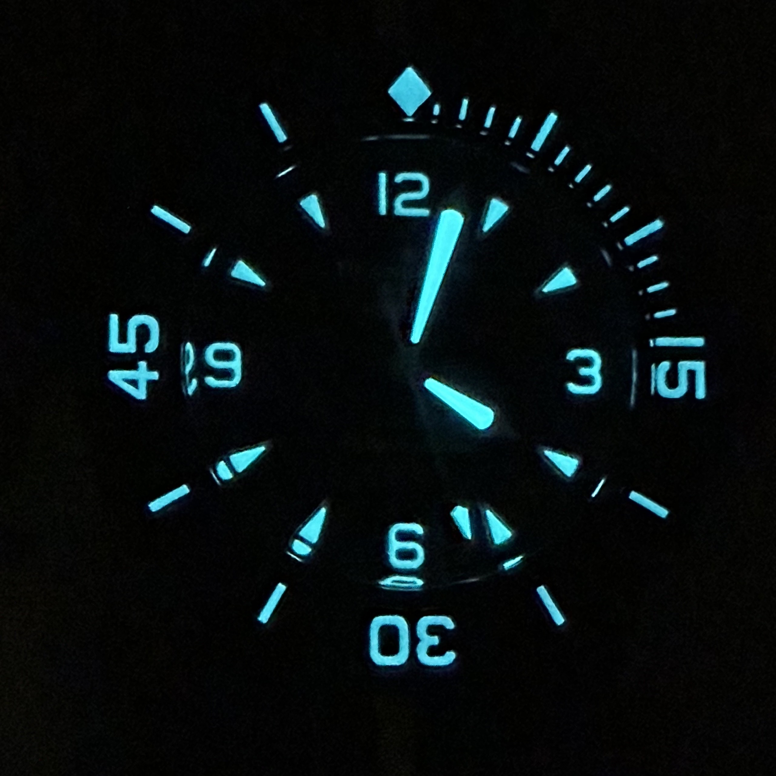 Swatch x Blancpain Bioceramic Ocean of Storms 착용 스타일 - 1