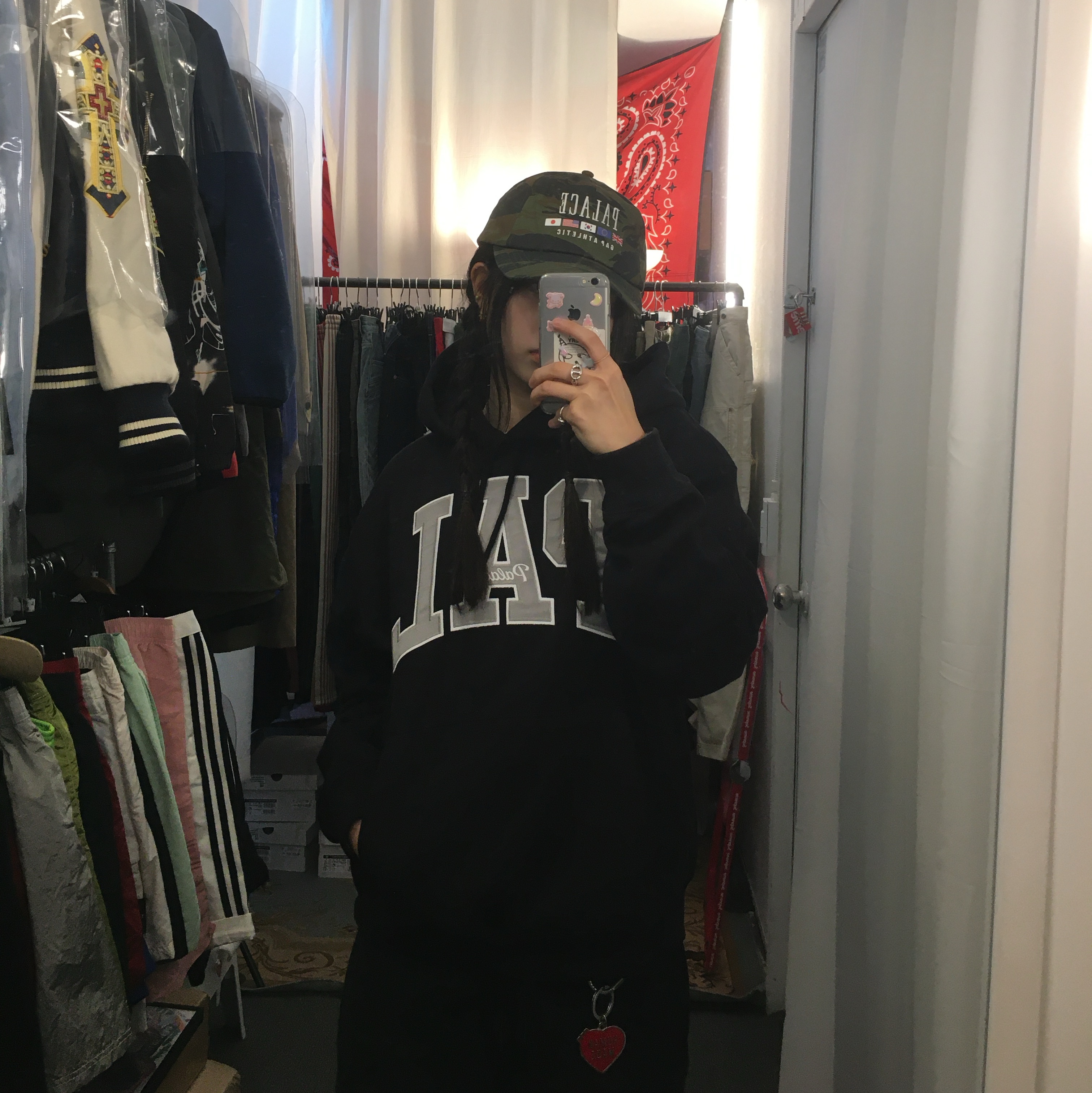 Palace x Gap Hood Black - 24SS 착용 스타일 - 1