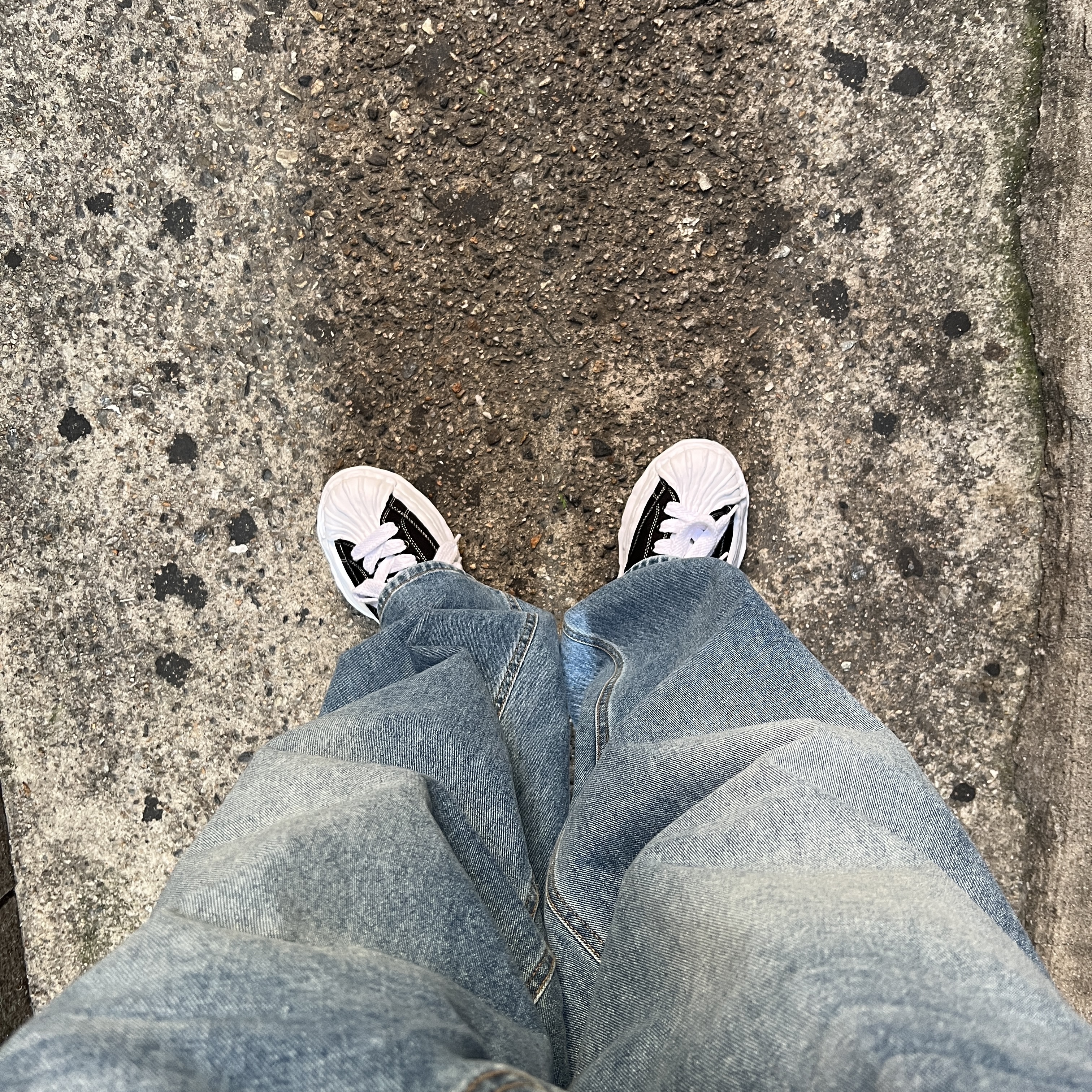 Maison Mihara Yasuhiro Blakey OG Sole Canvas Low-top Sneakers Black White, Onitsuka Tiger Mexico 66 Vintage Birch Cactus Green 착용 스타일 - 1