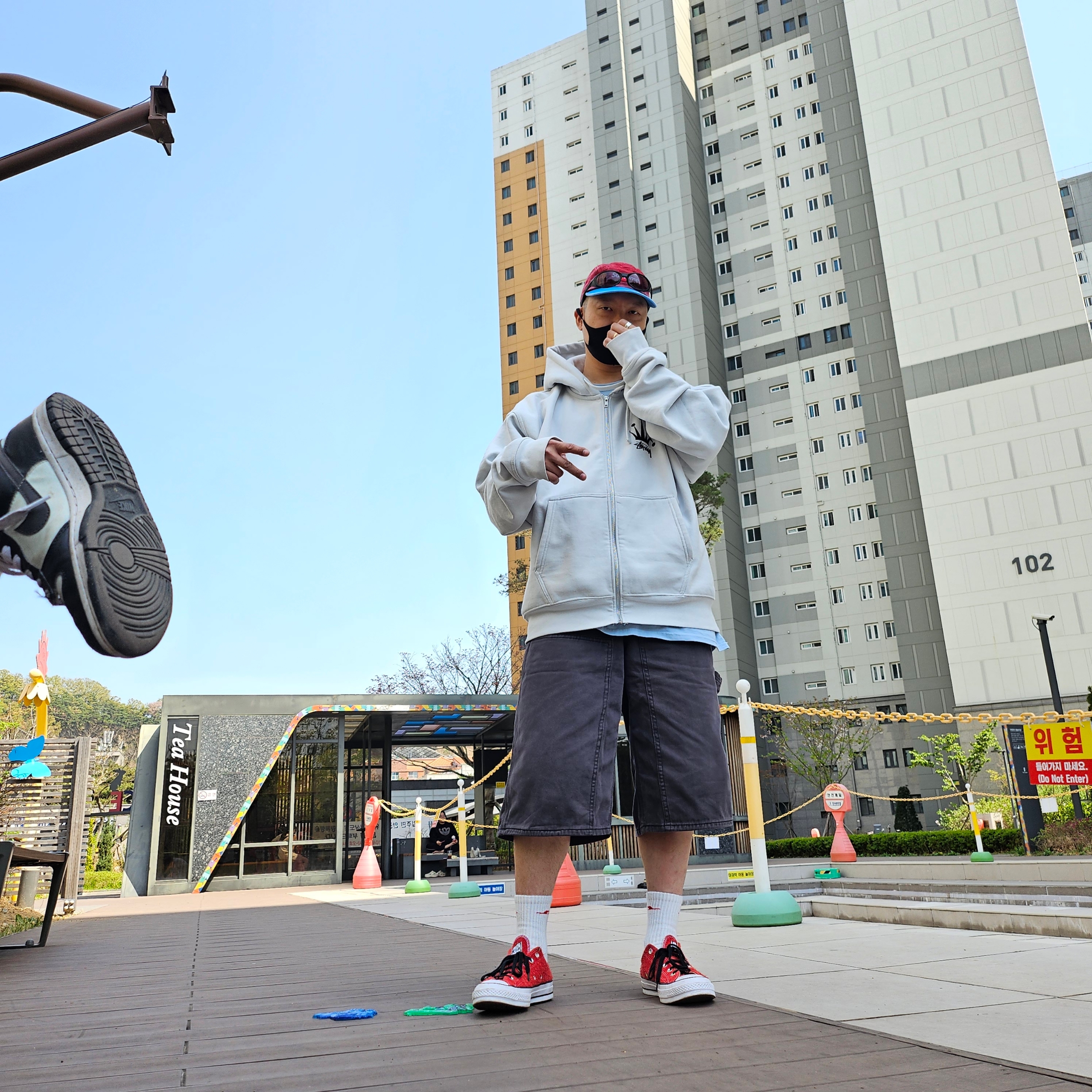 Supreme Pigment 2-Tone Camp Cap Red - 24SS, Stussy Regal Crown Zip Hoodie Fog 착용 스타일 - 5