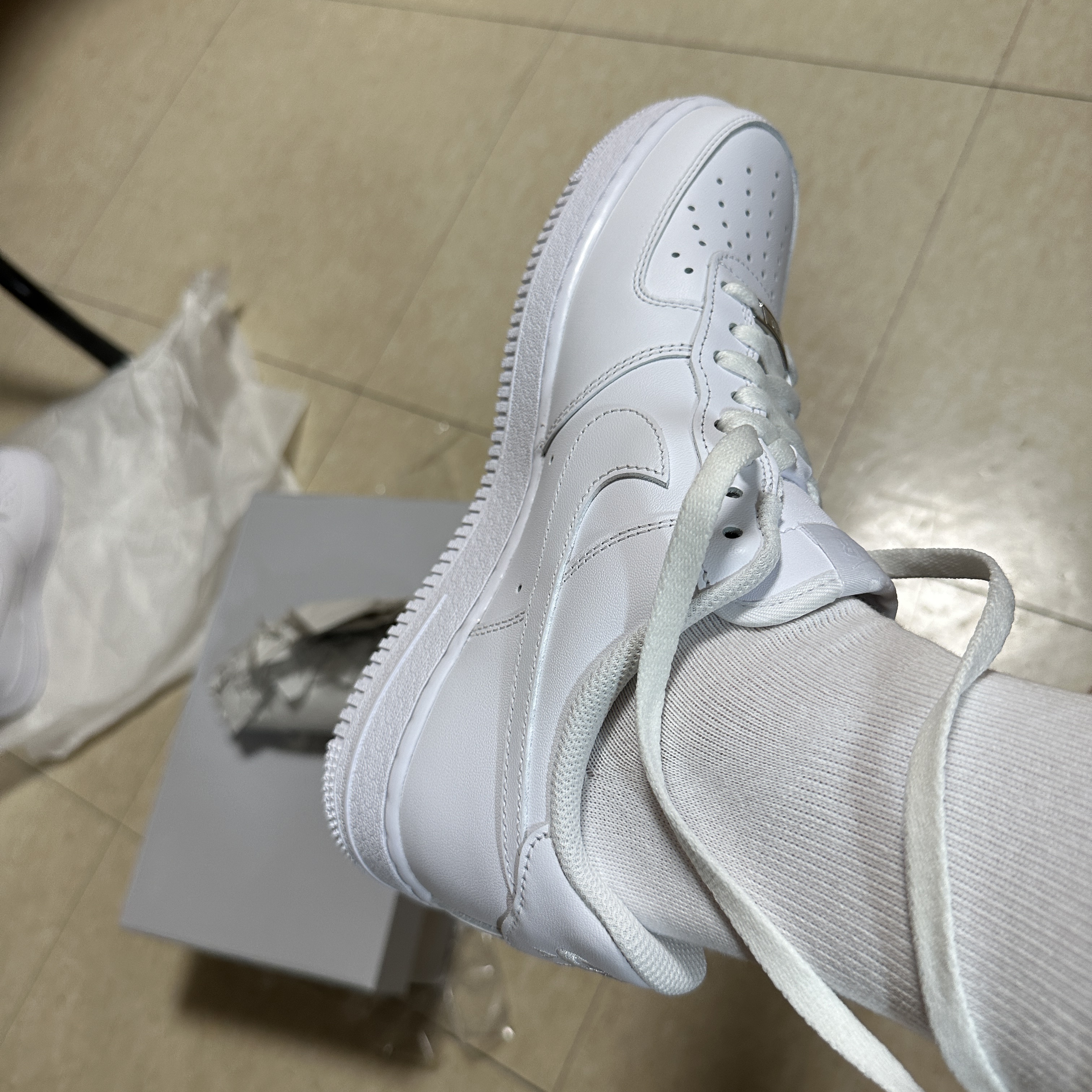 Nike Air Force 1 '07 Low White 착용 스타일