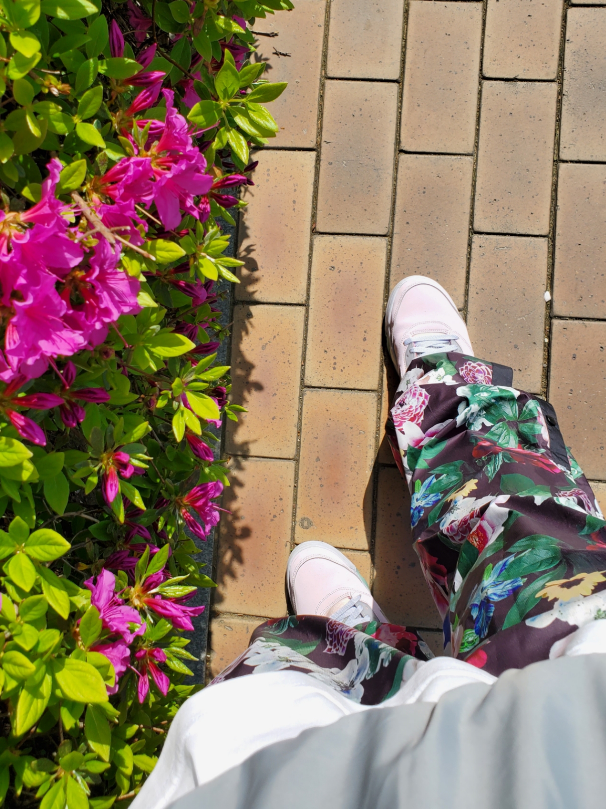 Jordan 5 Retro SE Regal Pink, Supreme Box Logo Mesh Back New Era Pink - 22SS 착용 스타일 - 1
