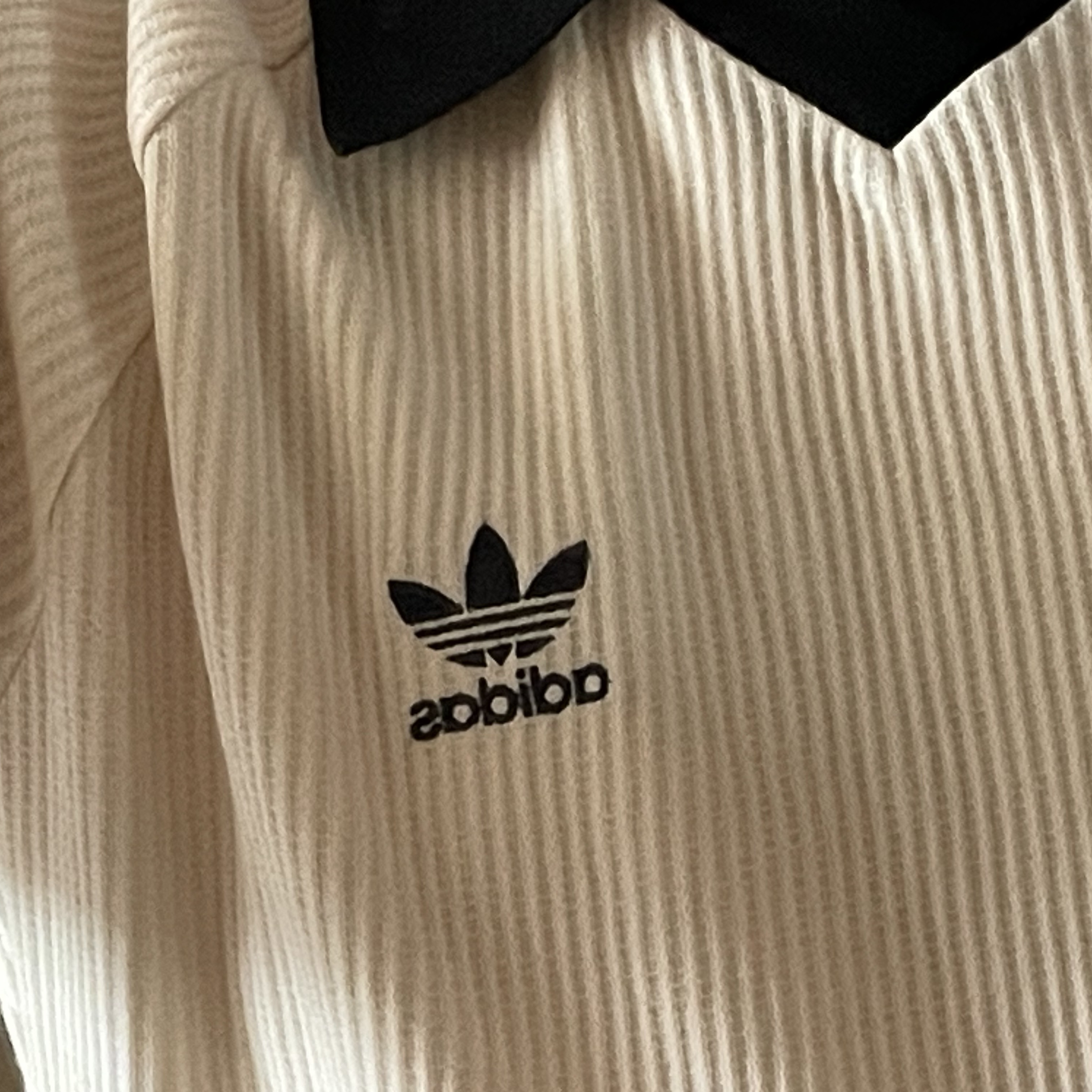 Adidas Adicolor Classics Waffle Polo Shirt Wonder White - US Sizing 착용 스타일