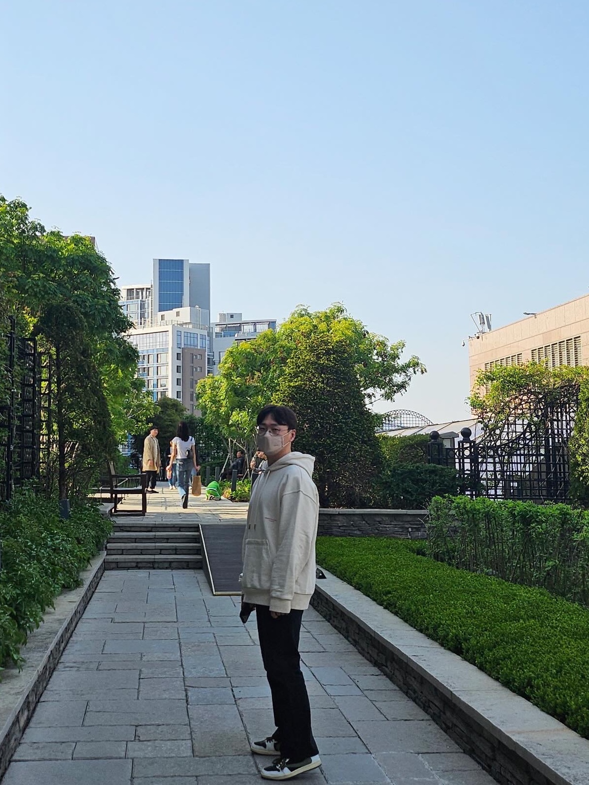 Wooyoungmi Long Straight Denim Pants Black - 23SS, (W) Jordan 1 x Travis Scott Retro Low OG SP Medium Olive 착용 스타일 - 3