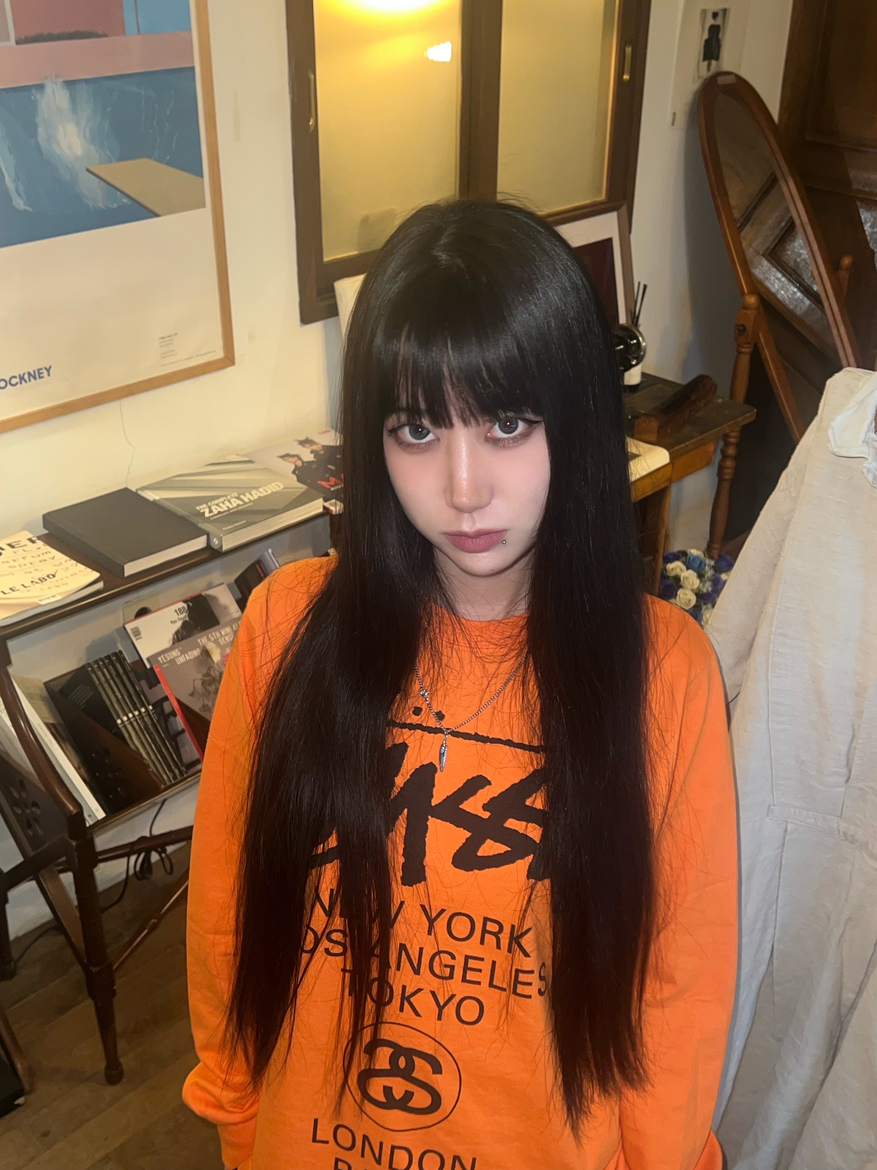 Stussy World Tour LS T-Shirt Coral 2023, Adidas Spezial Handball Brown Collegiate Orange 착용 스타일 - 2