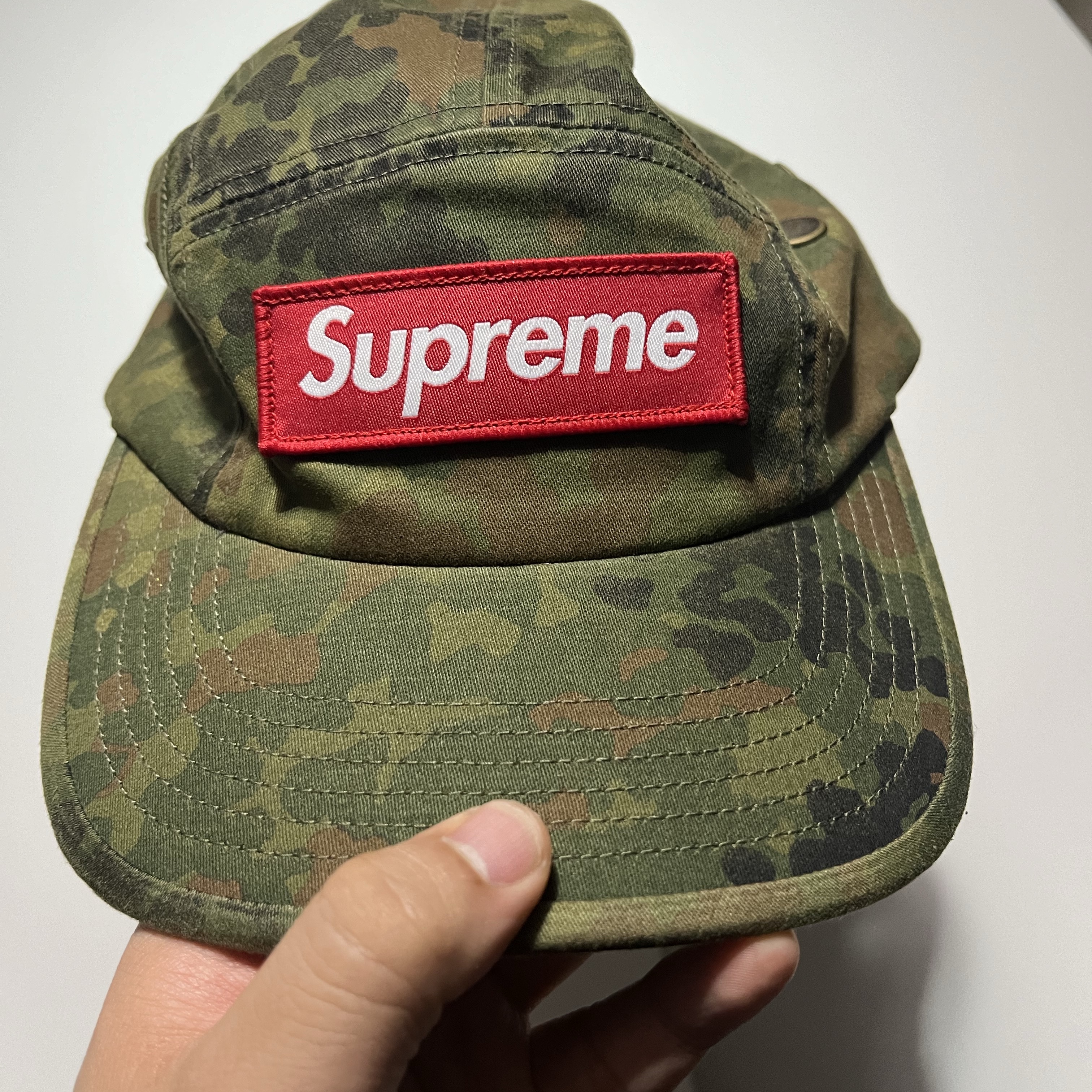 Supreme Military Camp Cap Flecktarn Camo - 23FW 착용 스타일