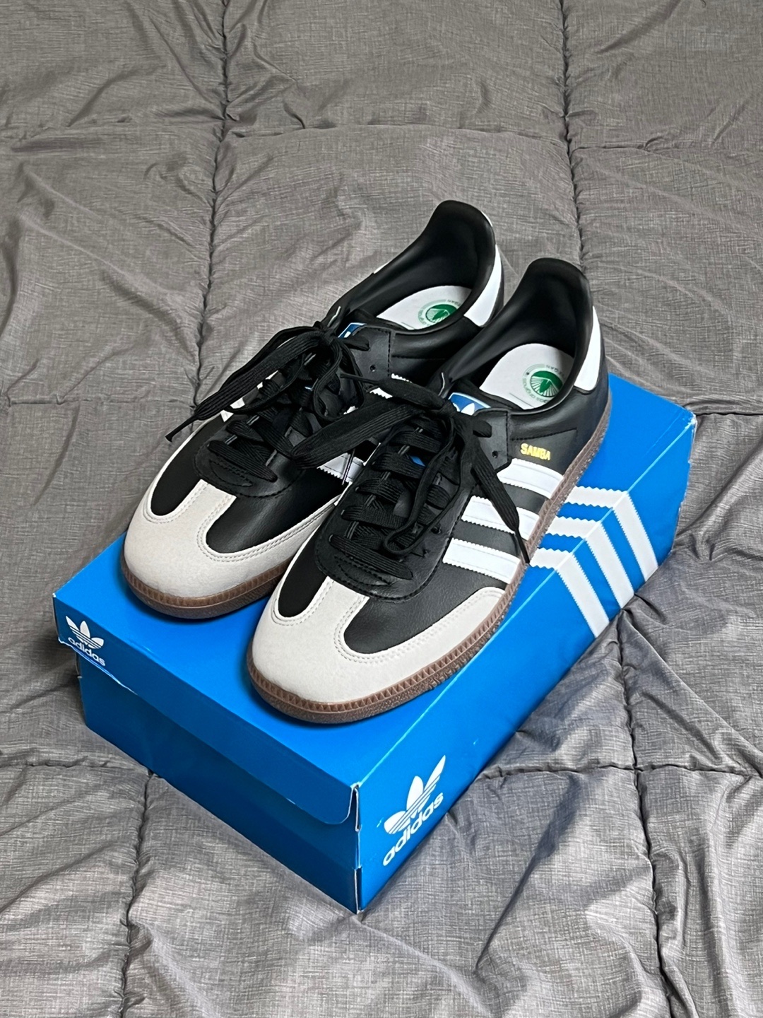 Adidas Samba Vegan Black White 착용 스타일 - 2