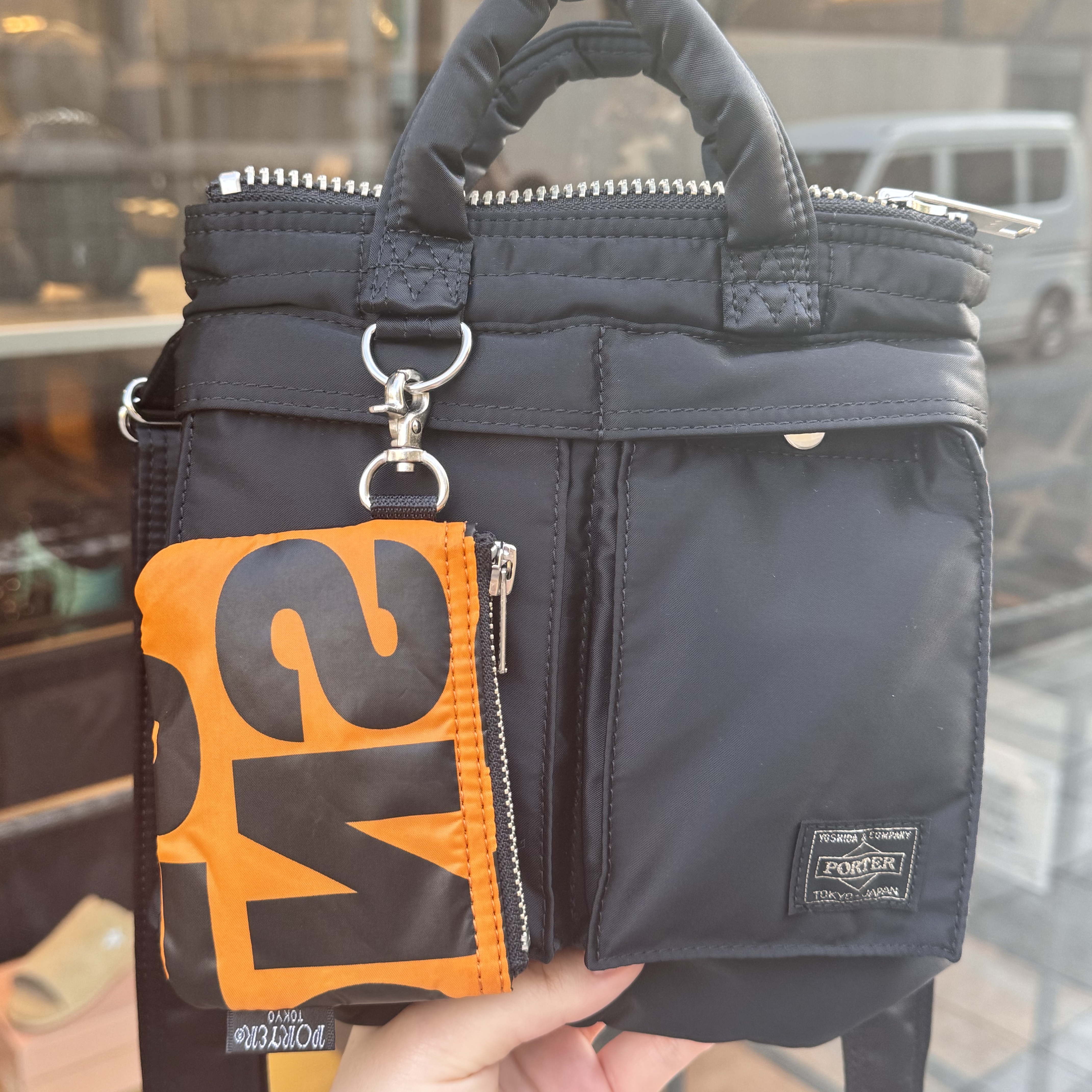 Porter x Comme des Garcons Tanker Helmet Bag XS Black 착용 스타일