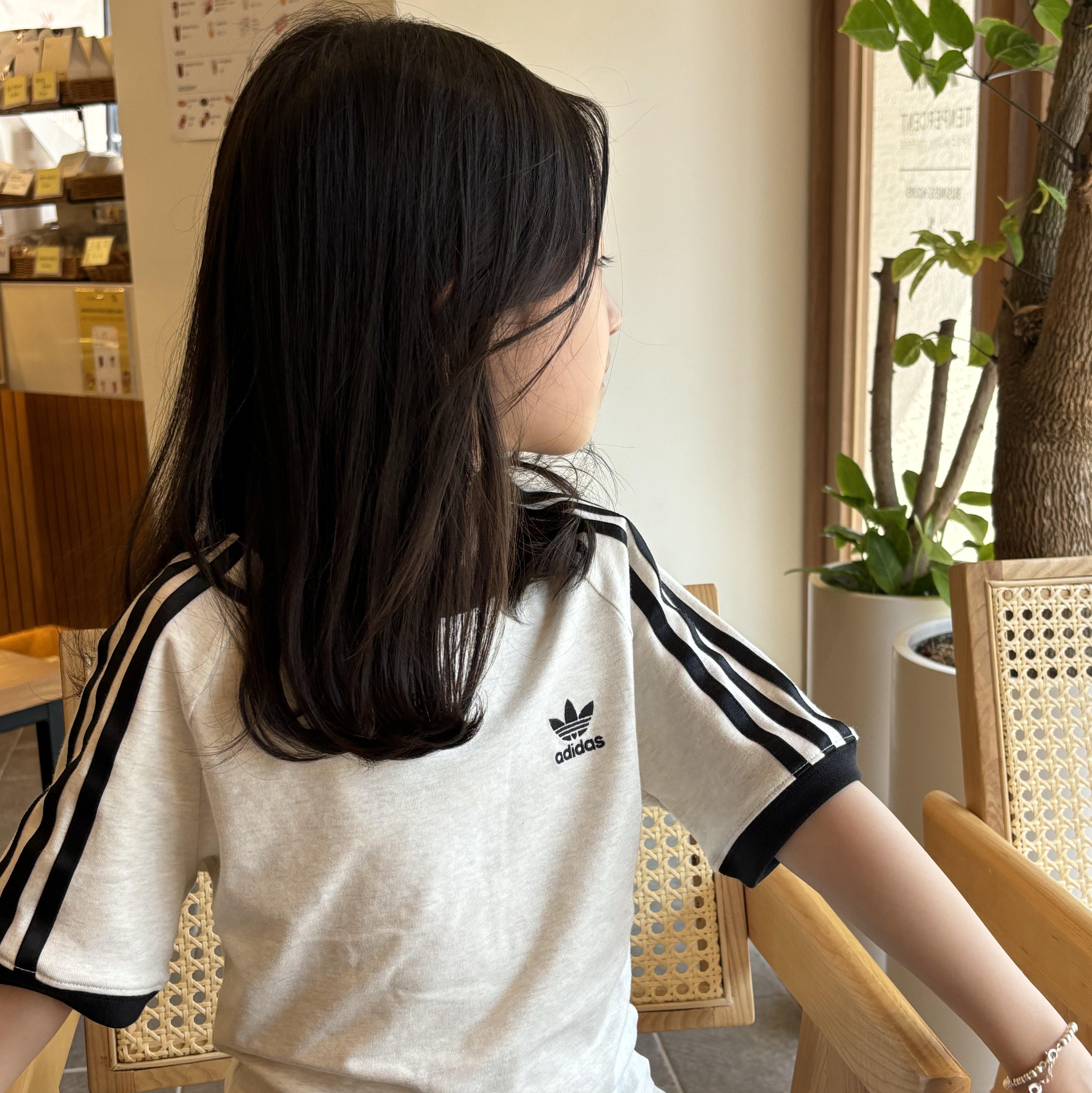 (W) Adidas 3-Stripes Slim Raglan T-Shirt White Melange - KR Sizing 착용 스타일 - 2