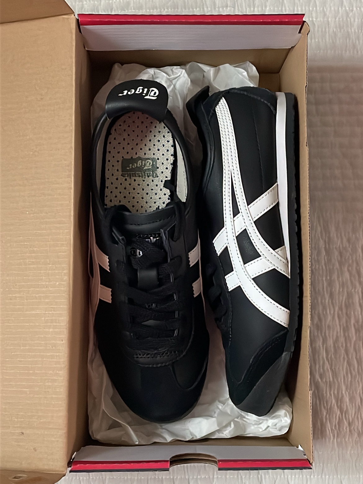 Onitsuka Tiger Mexico 66 Black White 착용 스타일