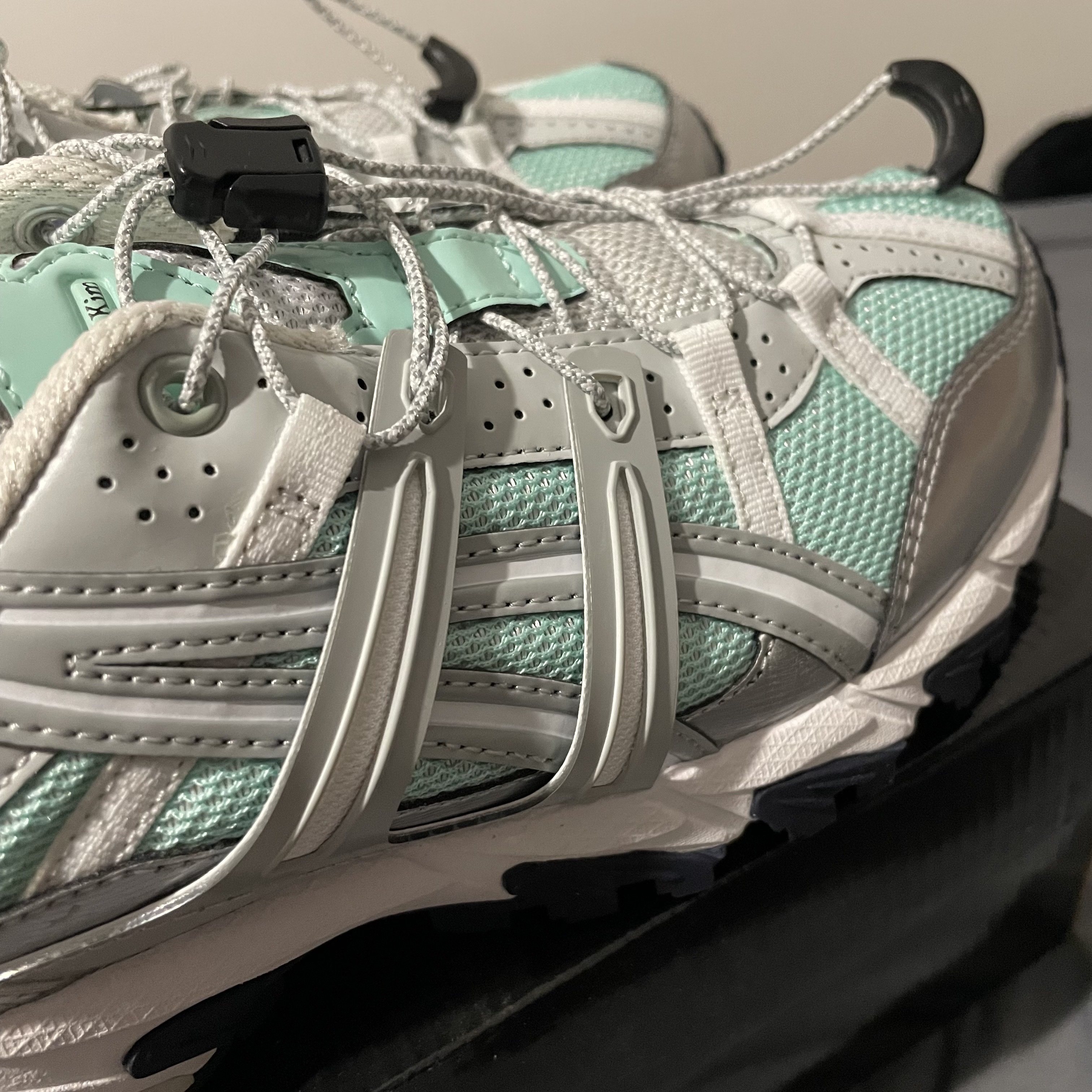 (W) Asics x Matin Kim Gel-Sonoma 15-50 Oasis Green Pure Silver 착용 스타일 - 4
