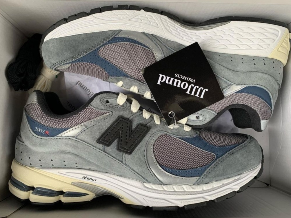 New Balance x JJJJound 2002R Storm Blue 착용 스타일