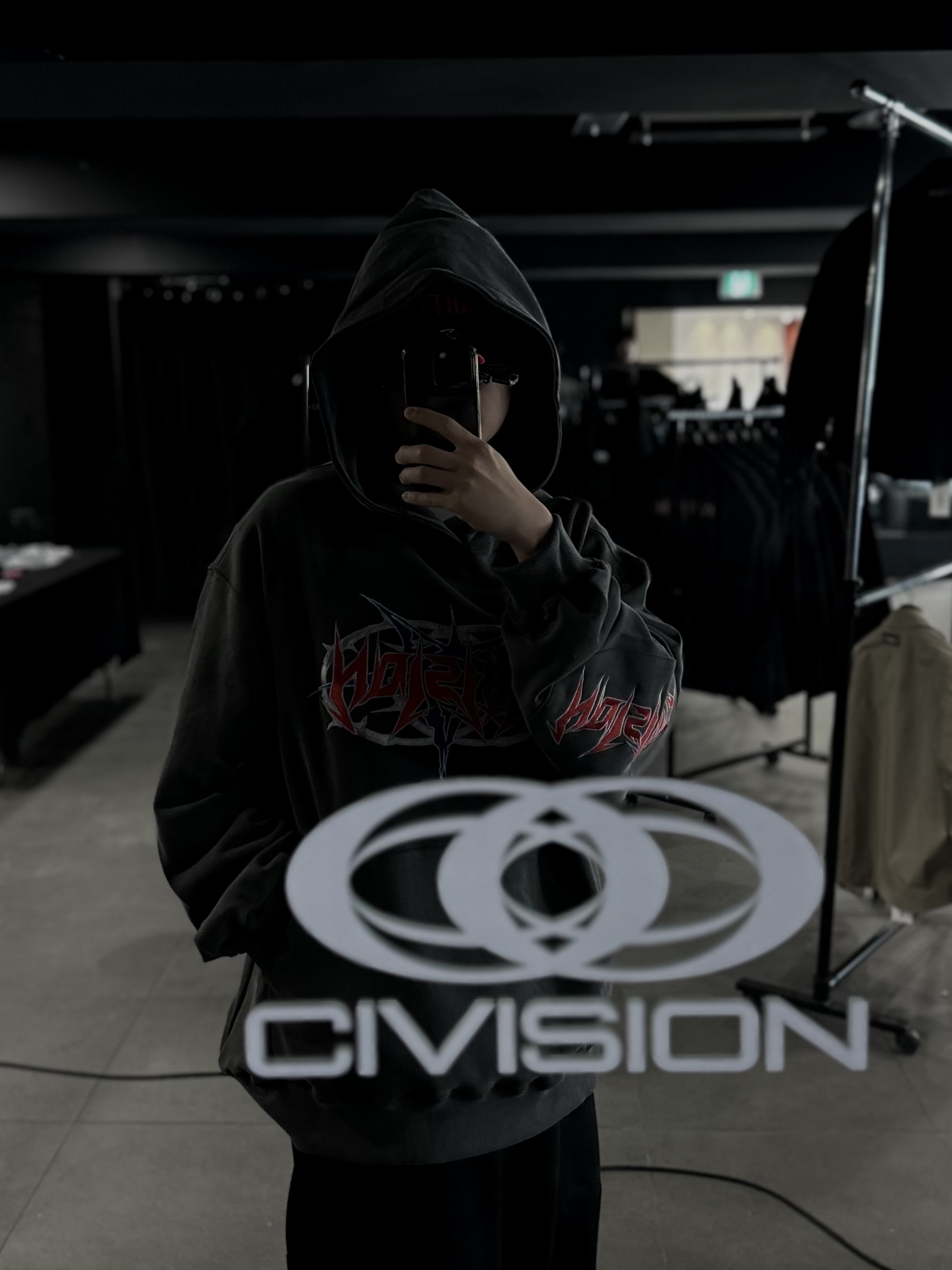 Civision by CSC Cool Girl Hoodie Pink, [KREAM 단독] Civision by CSC Remake Hooded Blouson Blue 착용 스타일 - 3