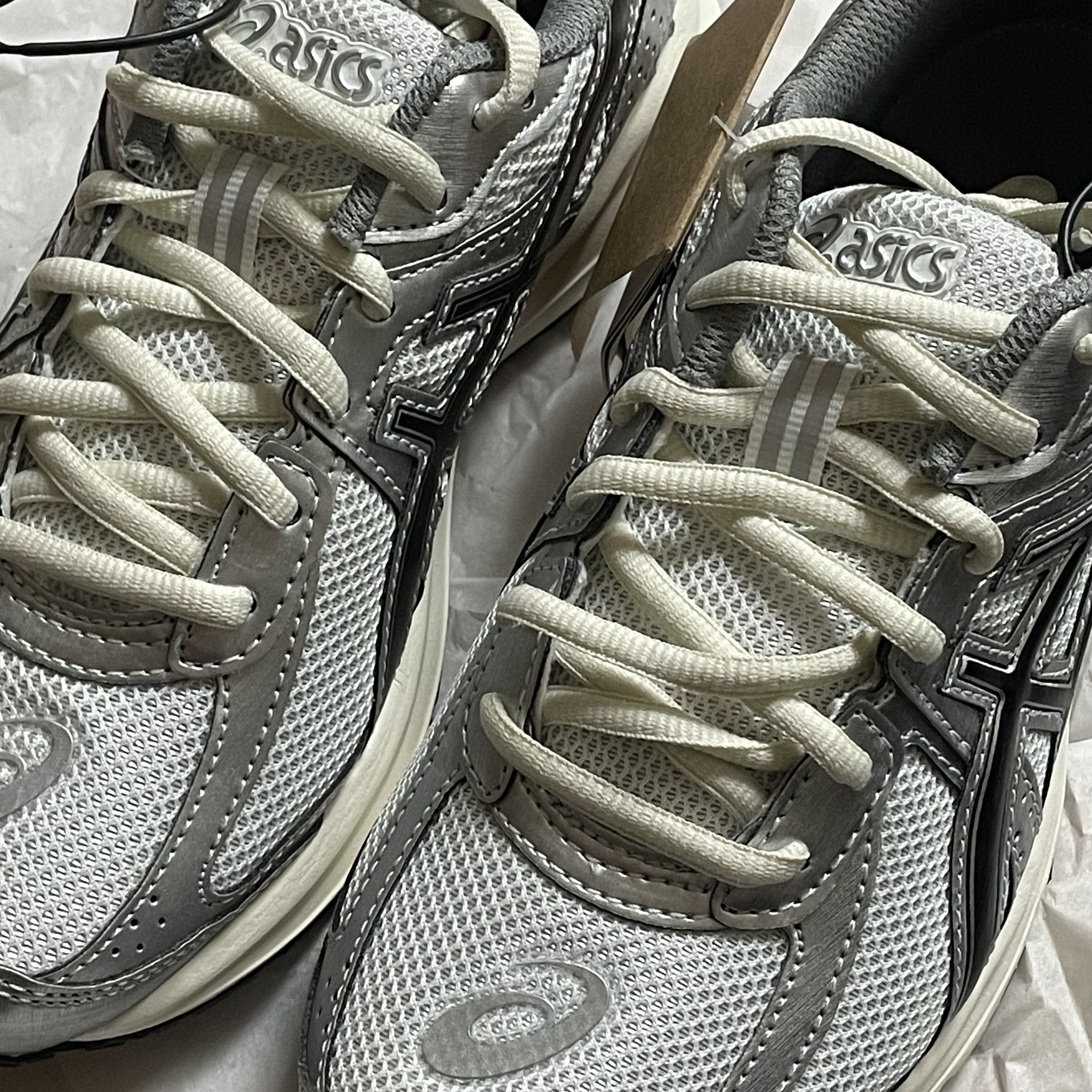 Asics Jog 100 S White Black - 2E Wide 착용 스타일