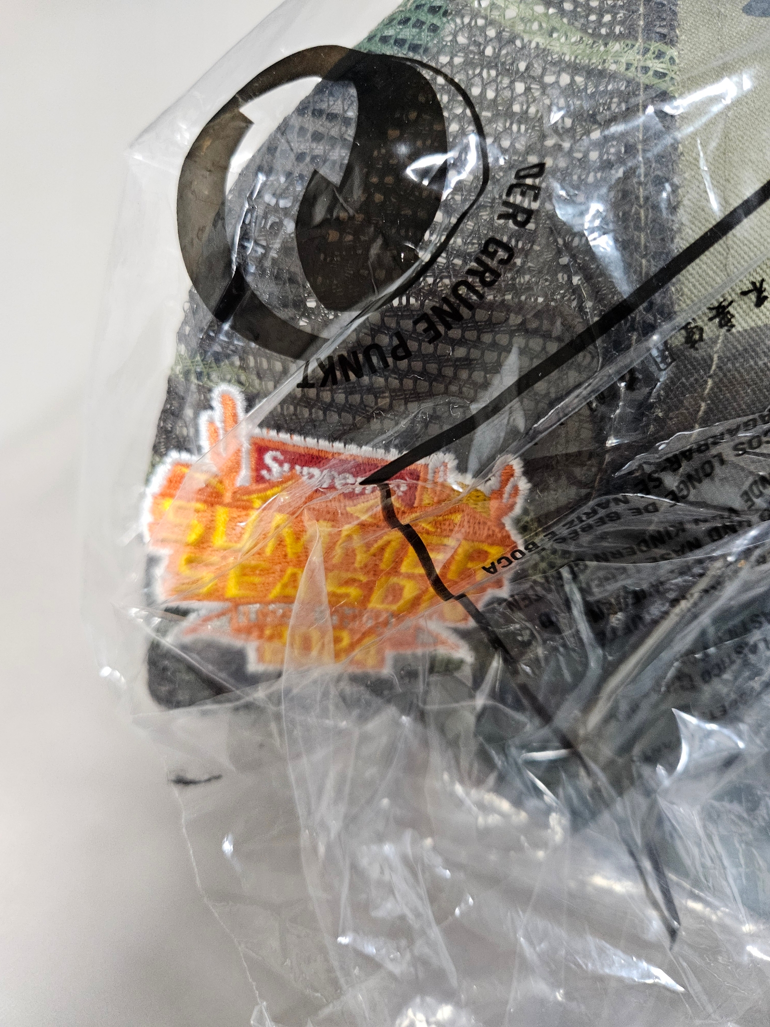 Supreme Box Logo Mesh Back New Era Woodland Camo - 24SS 착용 스타일 - 4