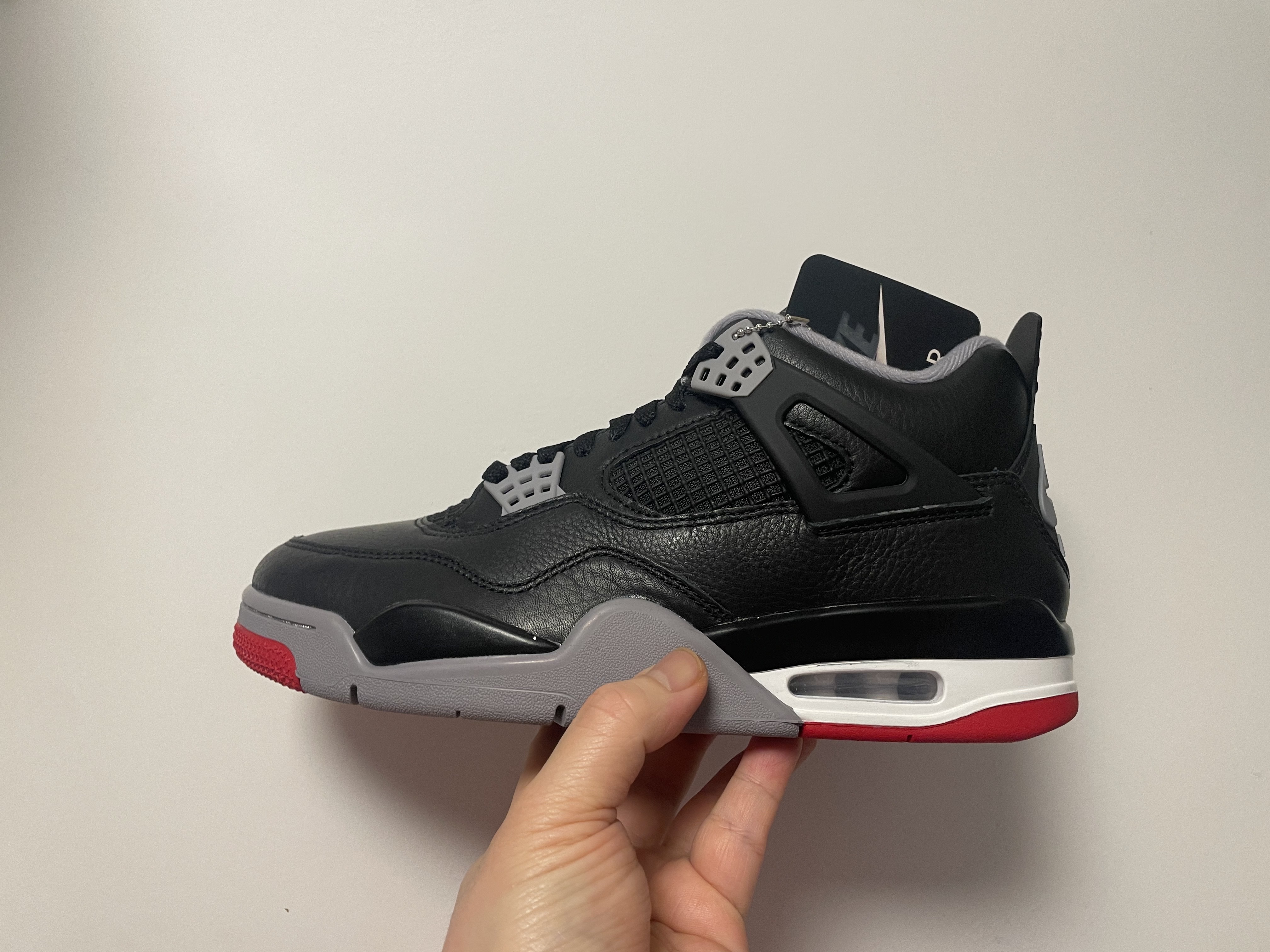 Jordan 4 Retro Bred Reimagined 착용 스타일 - 1