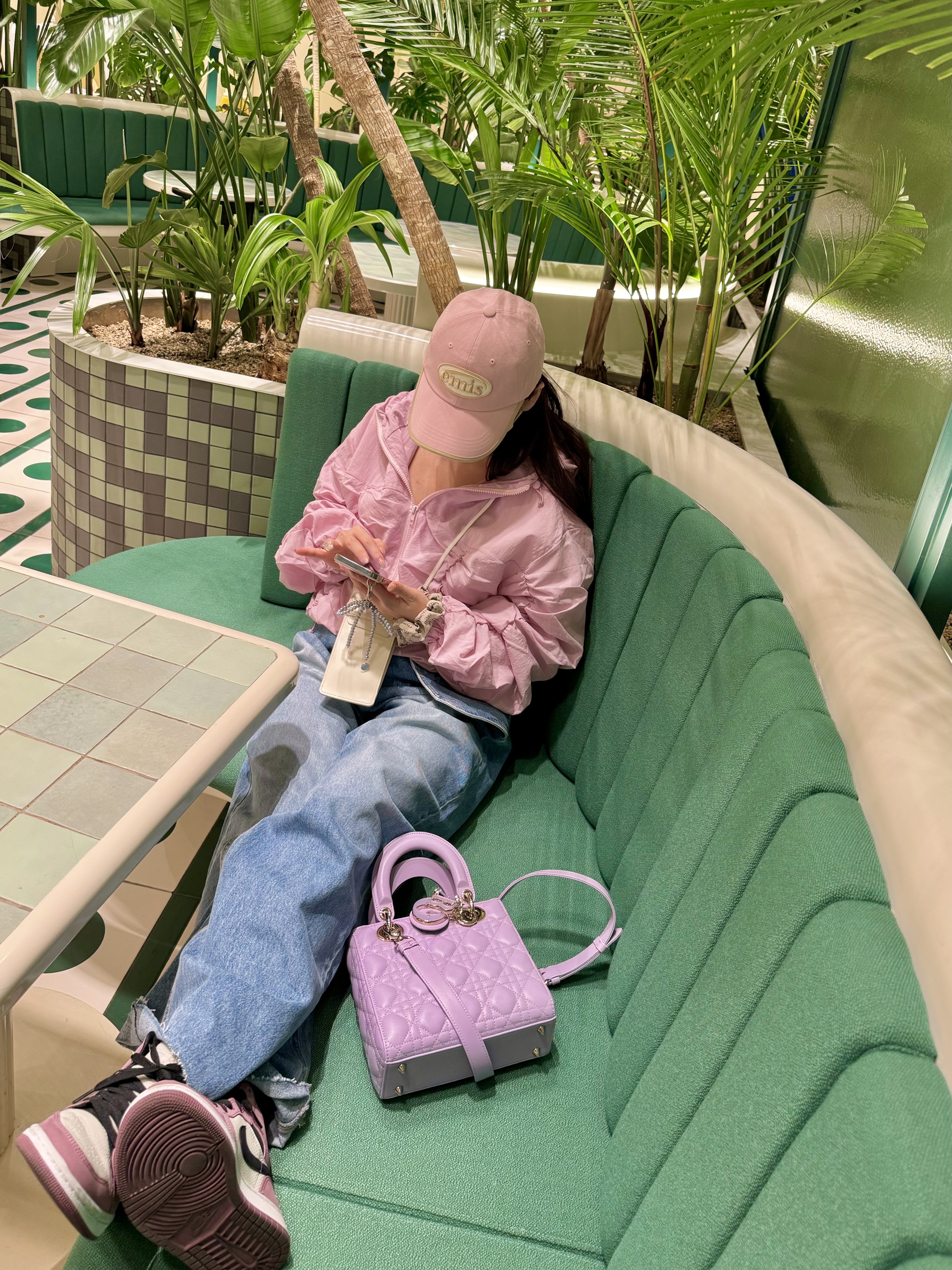Emis Beige Trimming Ball Cap Pink, (W) Jordan 1 Mid SE Light Mulberry 착용 스타일 - 1