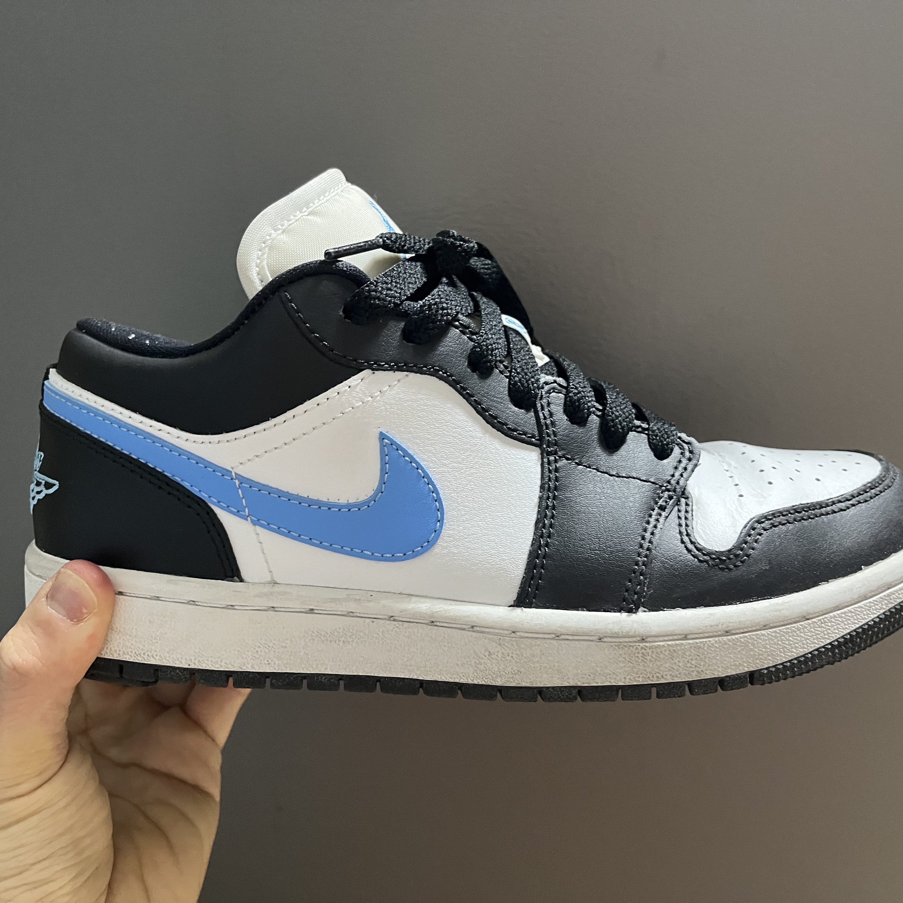 (W) Jordan 1 Low Black University Blue 착용 스타일