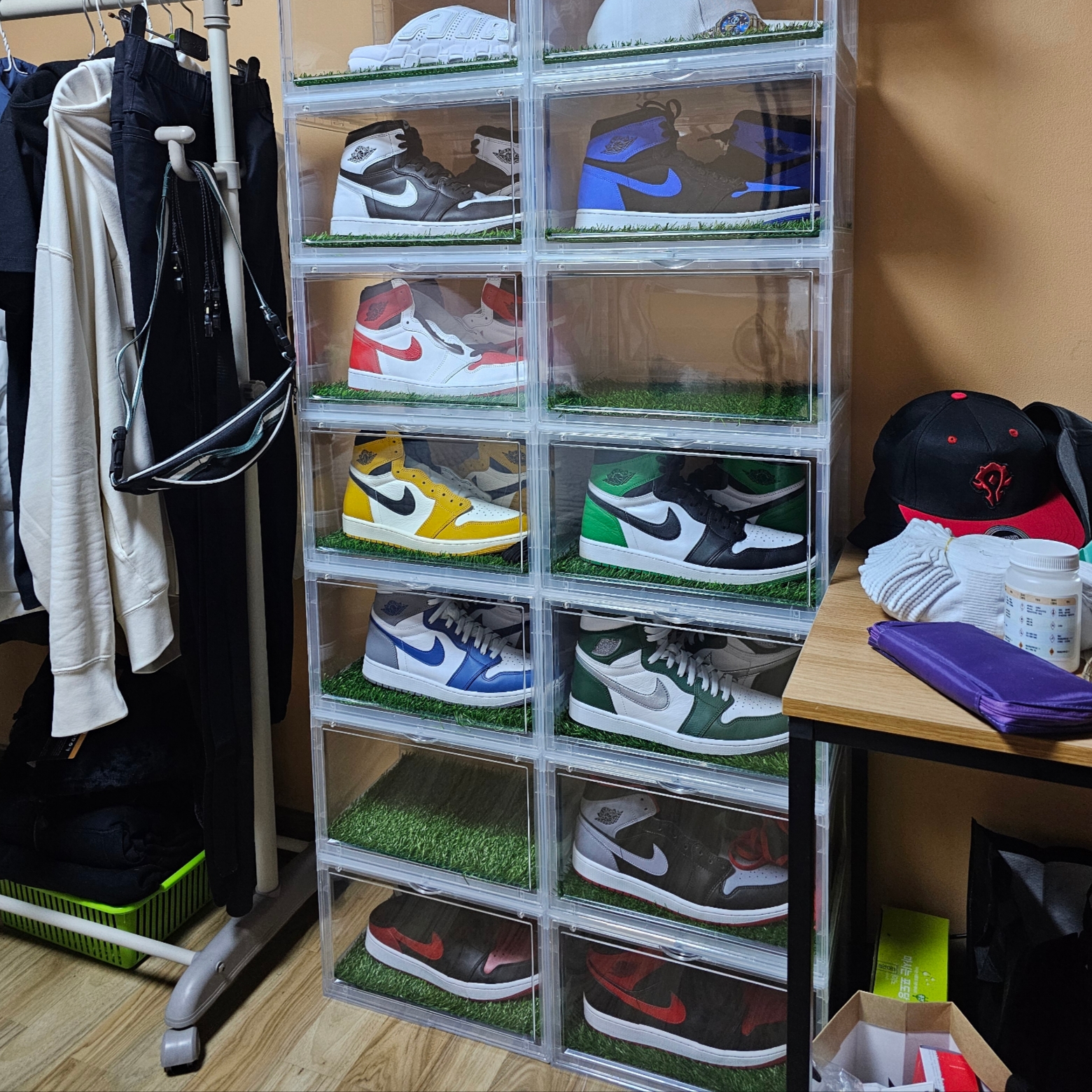 Jordan 1 Retro High OG True Blue, Jordan 1 Retro High OG Yellow Ochre 착용 스타일