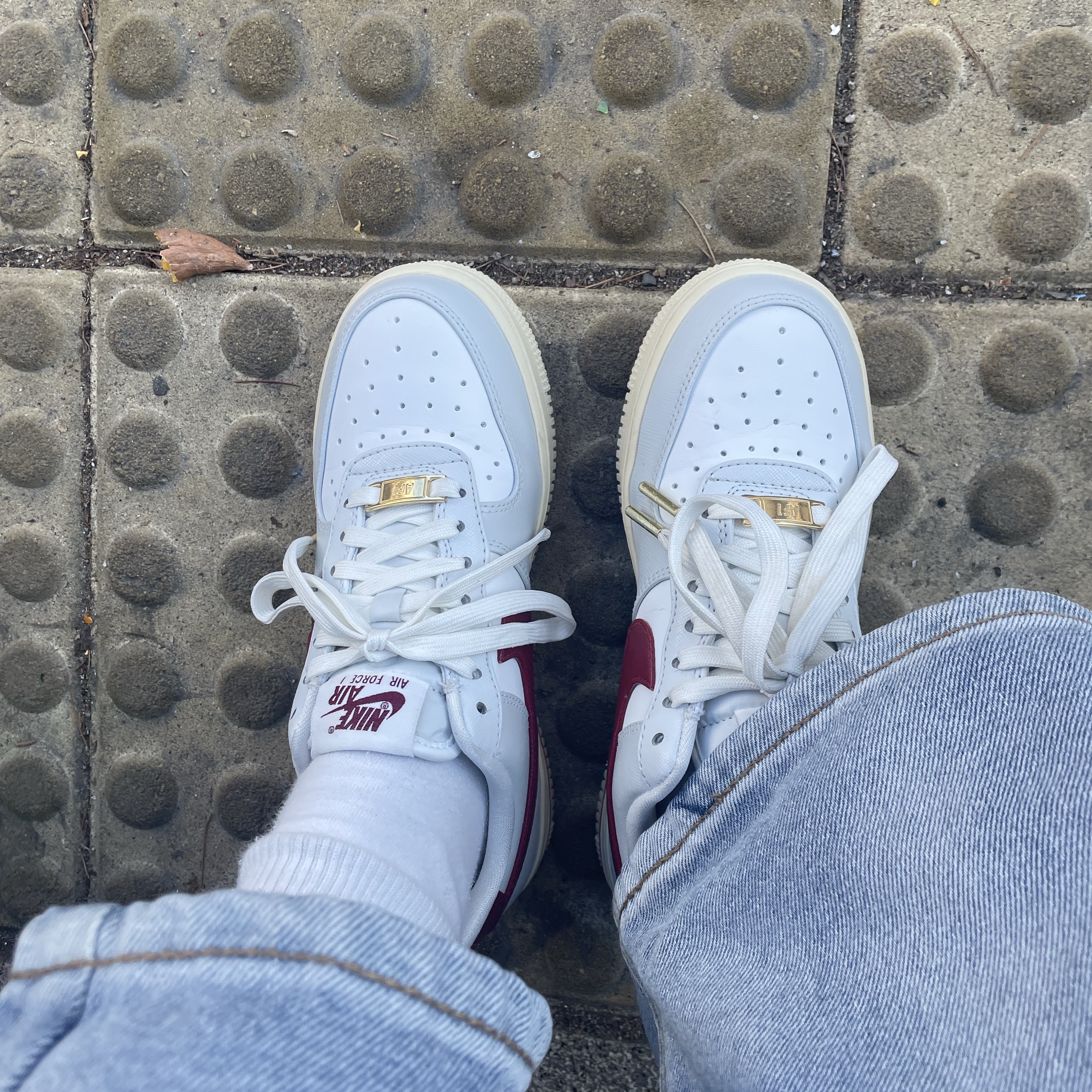 (W) Nike Air Force 1 '07 SE Pandant 착용 스타일