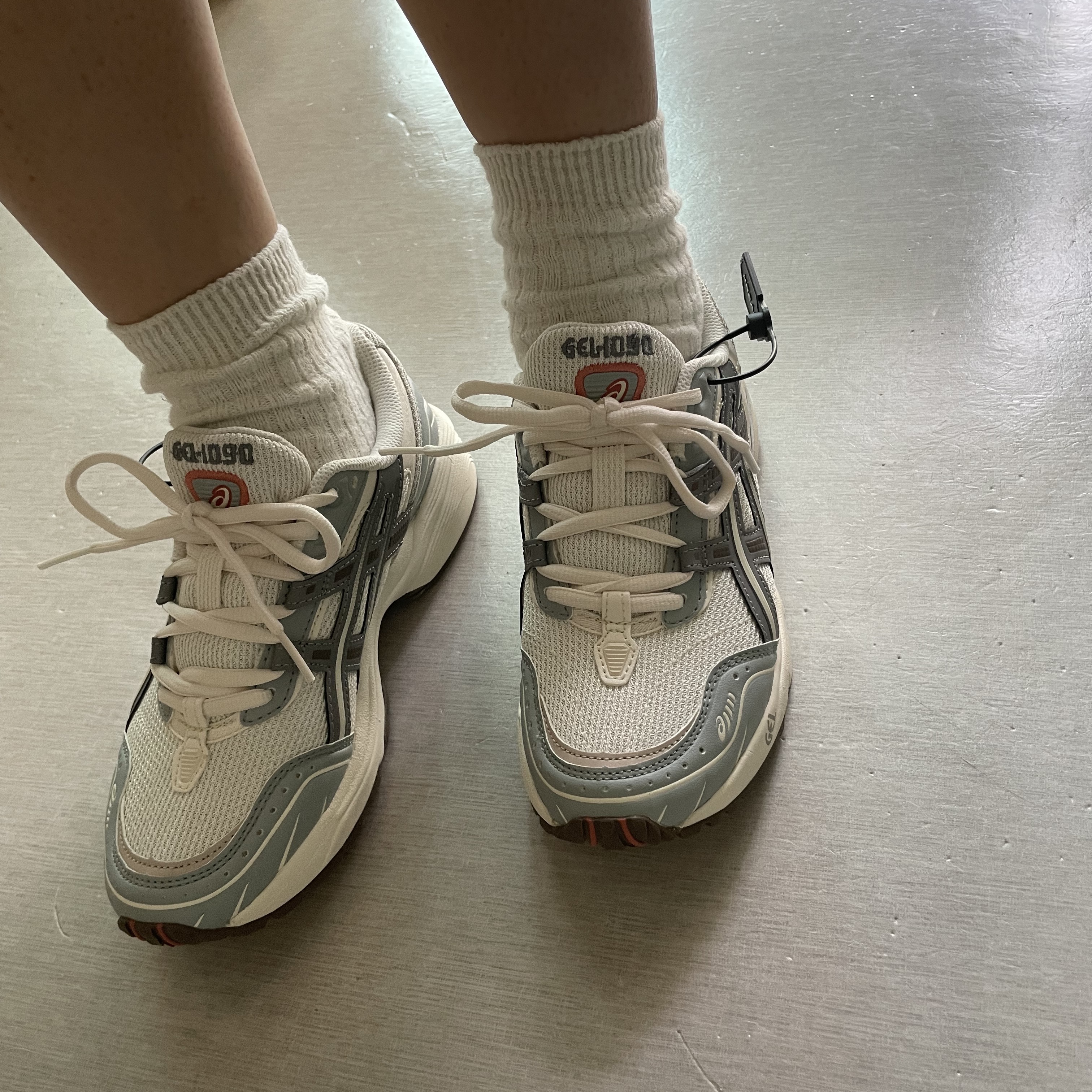 Asics Gel-1090 Blue Grey 착용 스타일 - 3