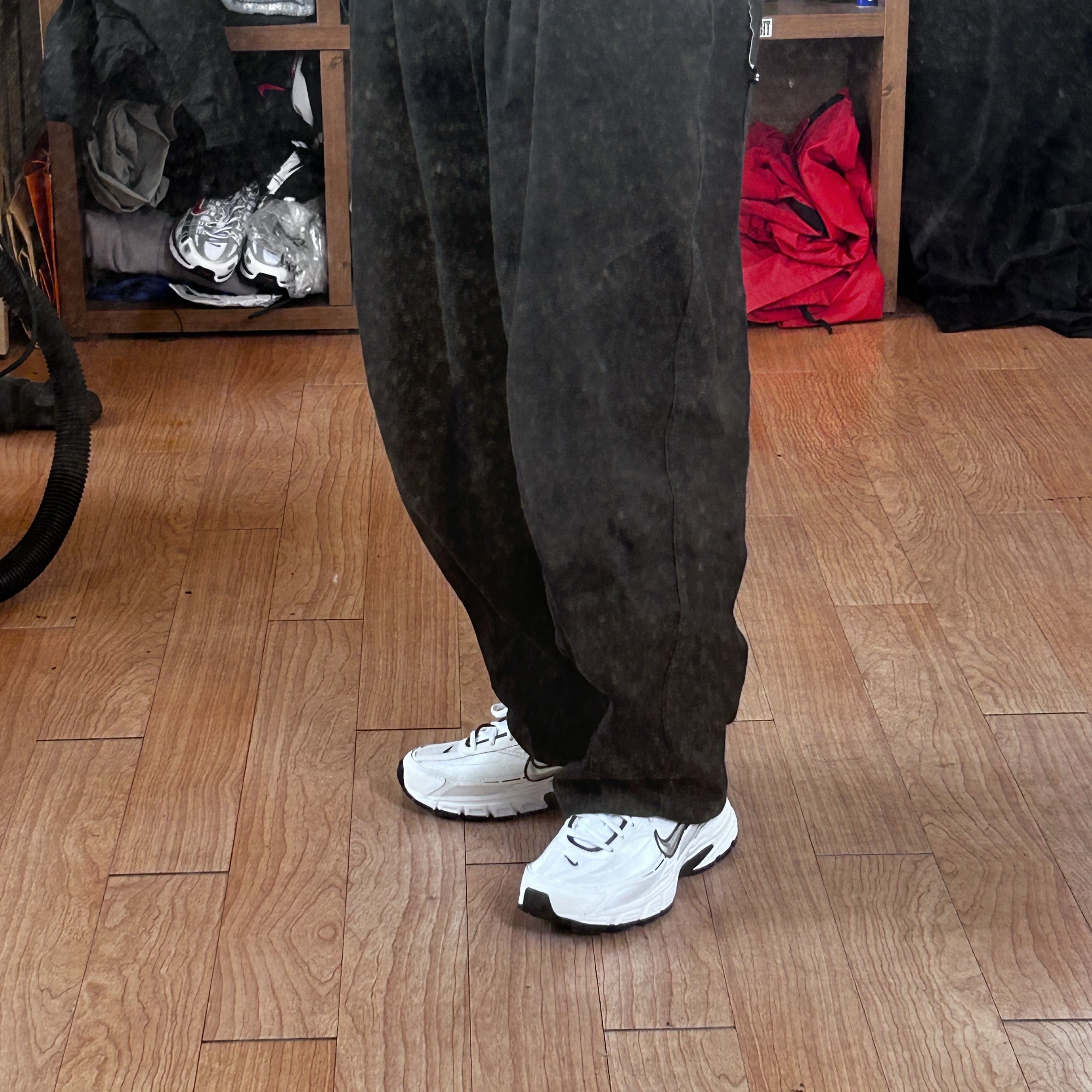 (W) Nike Initiator White Black 착용 스타일