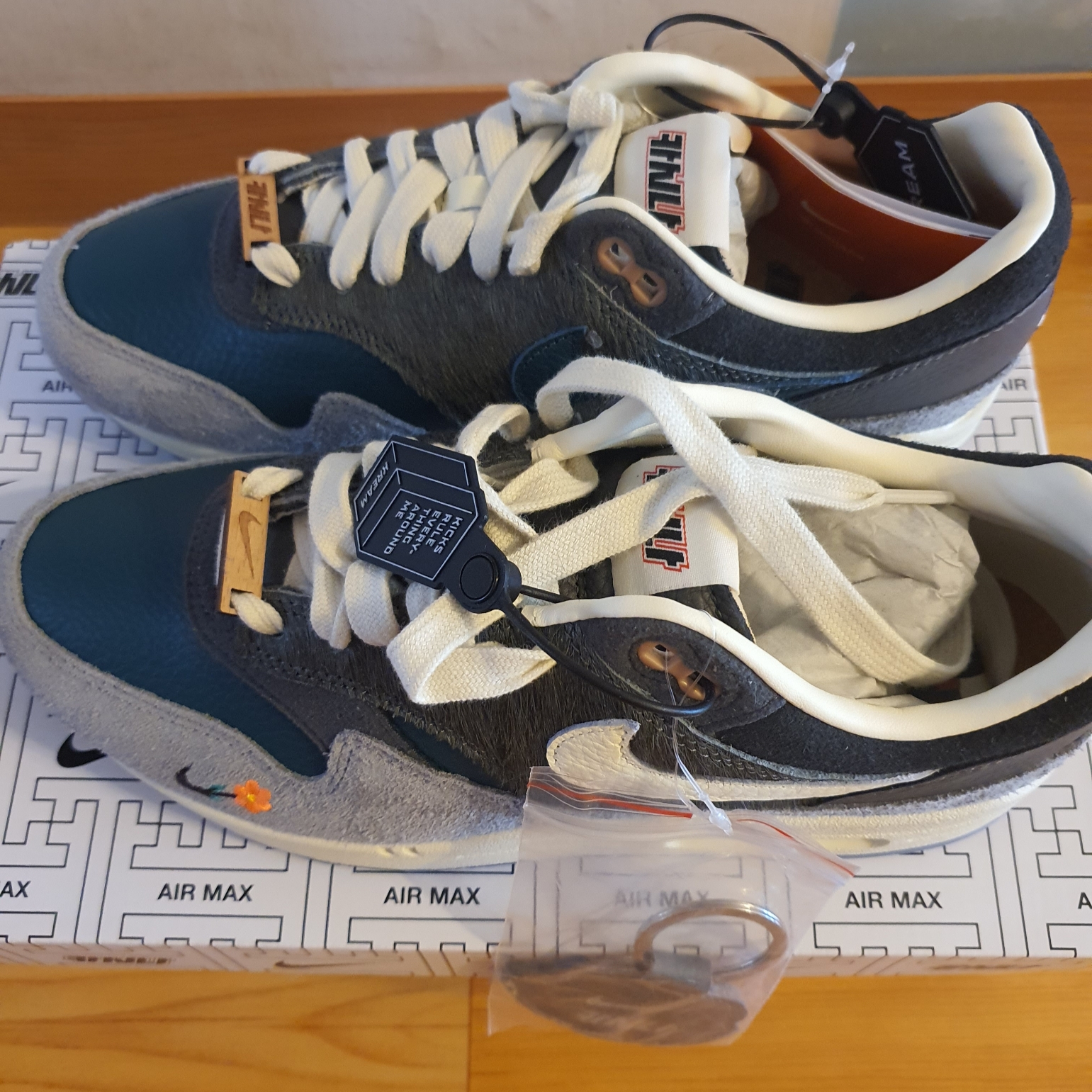 Nike x Kasina Air Max 1 SP Won-Ang Particle Grey 착용 스타일 - 3