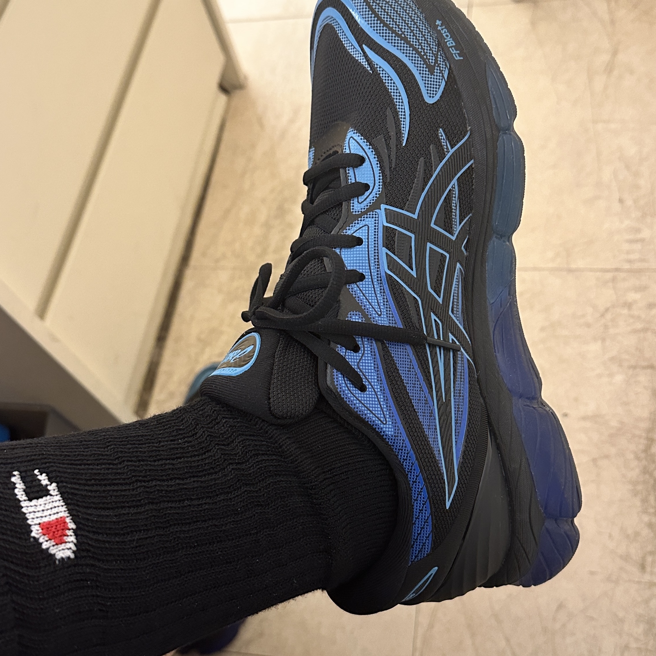 Asics Gel-Quantum 360 VII Black Aquarium 착용 스타일