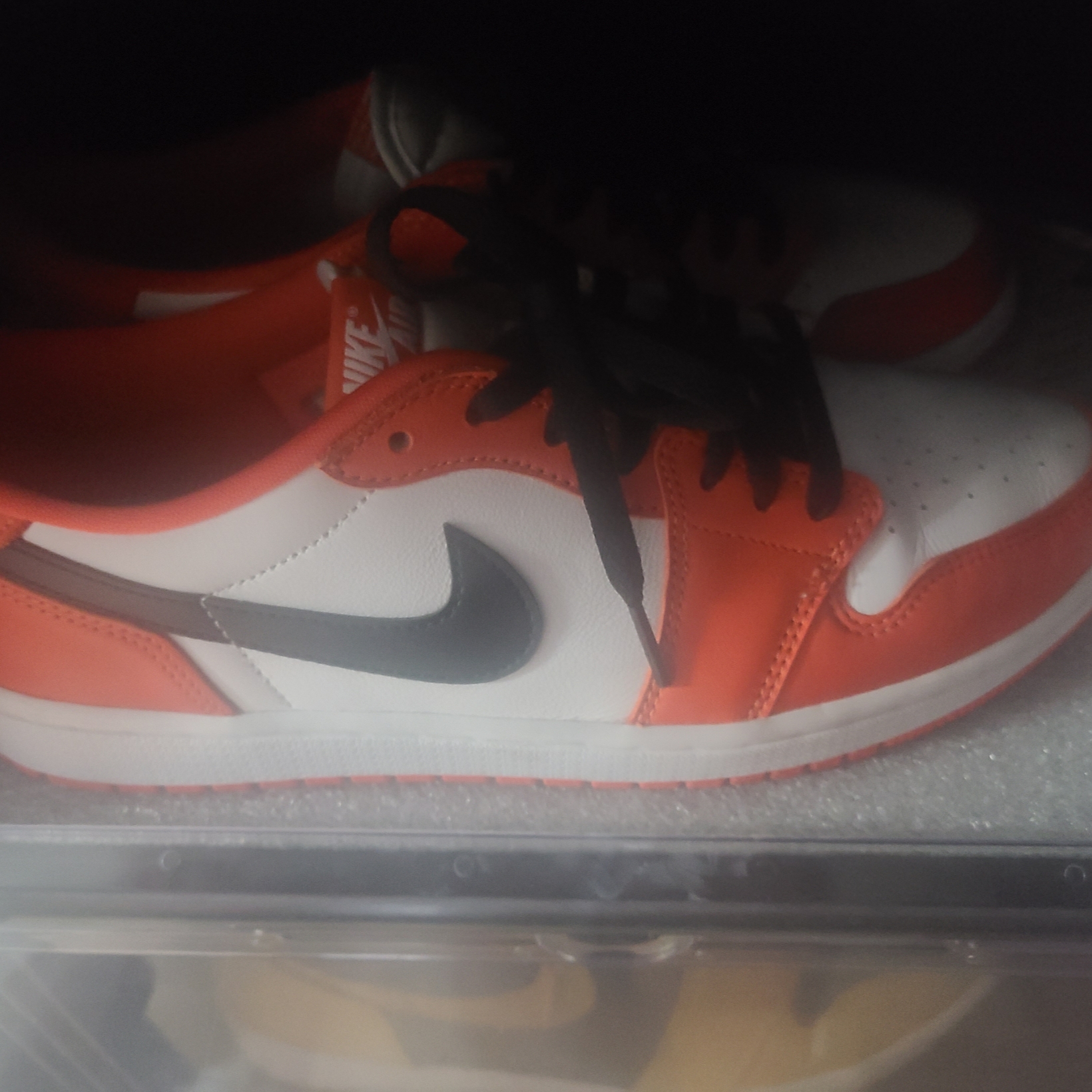 Jordan 1 Low OG Starfish 착용 스타일