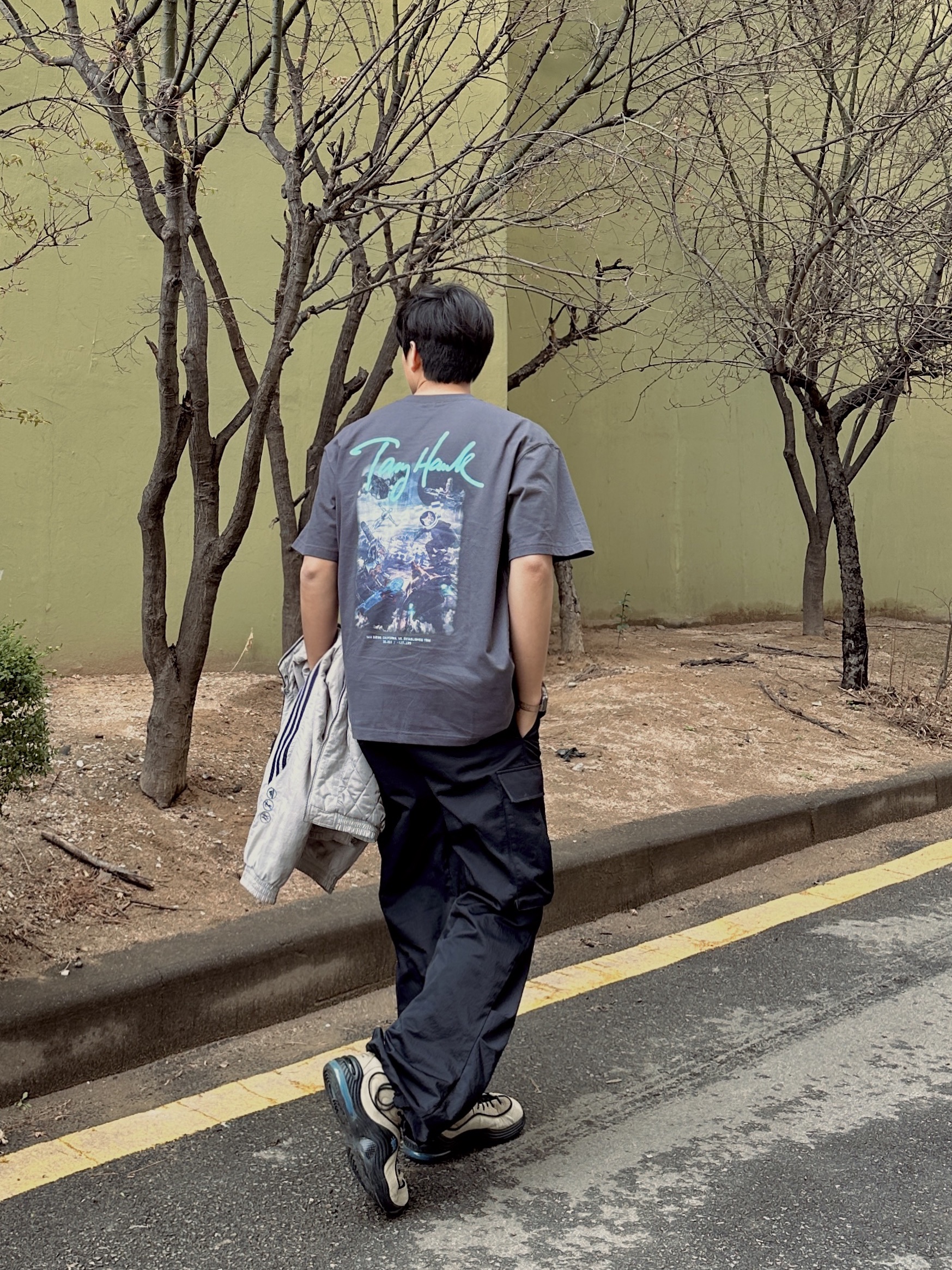 Nike x Stussy Air Penny II Rattan and Limestone 착용 스타일 - 2
