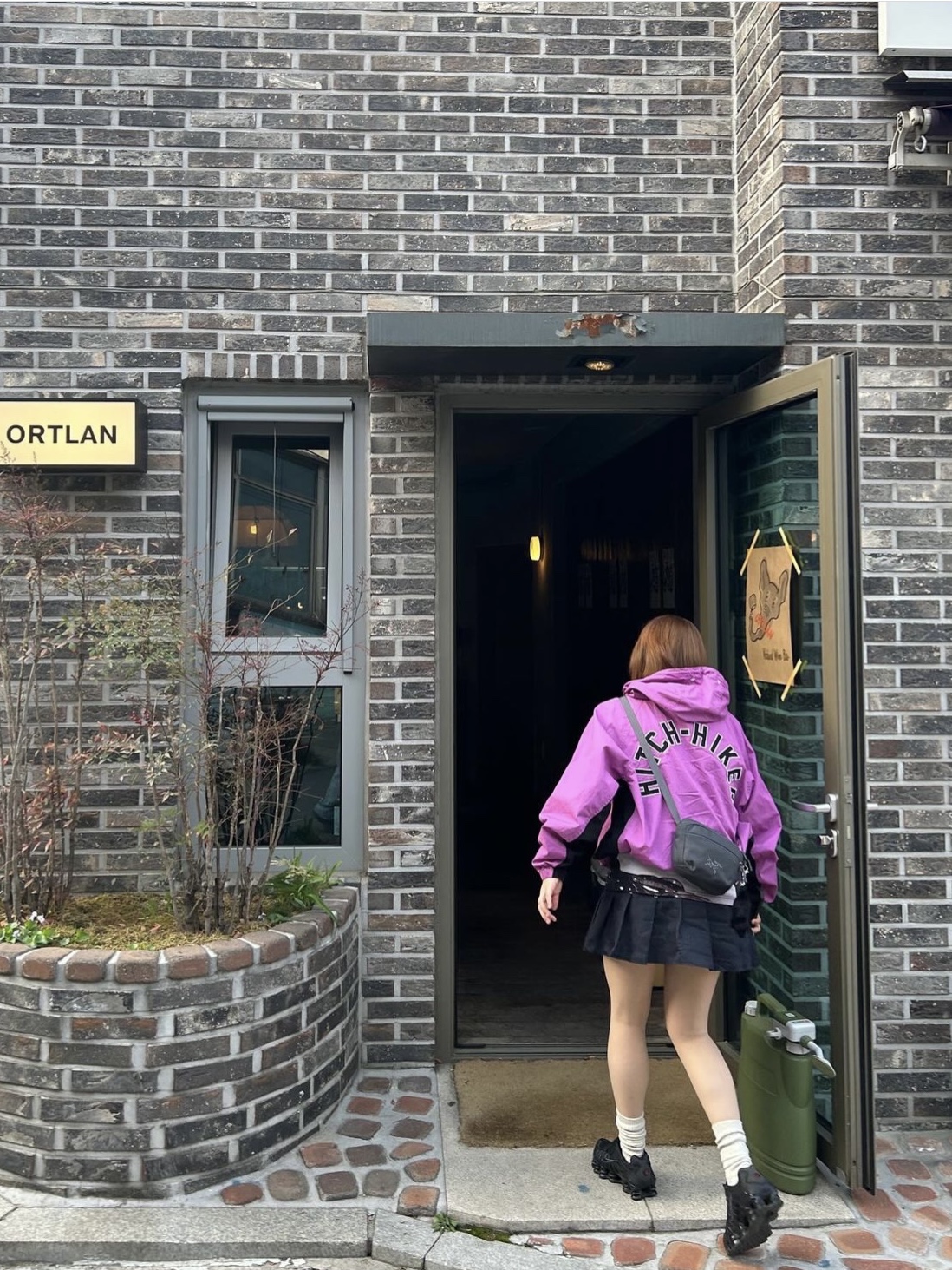 Cotchs Hitchhiker Windbreaker Magenta, Cotchs Hitchhiker Windbreaker Yellow Green 착용 스타일
