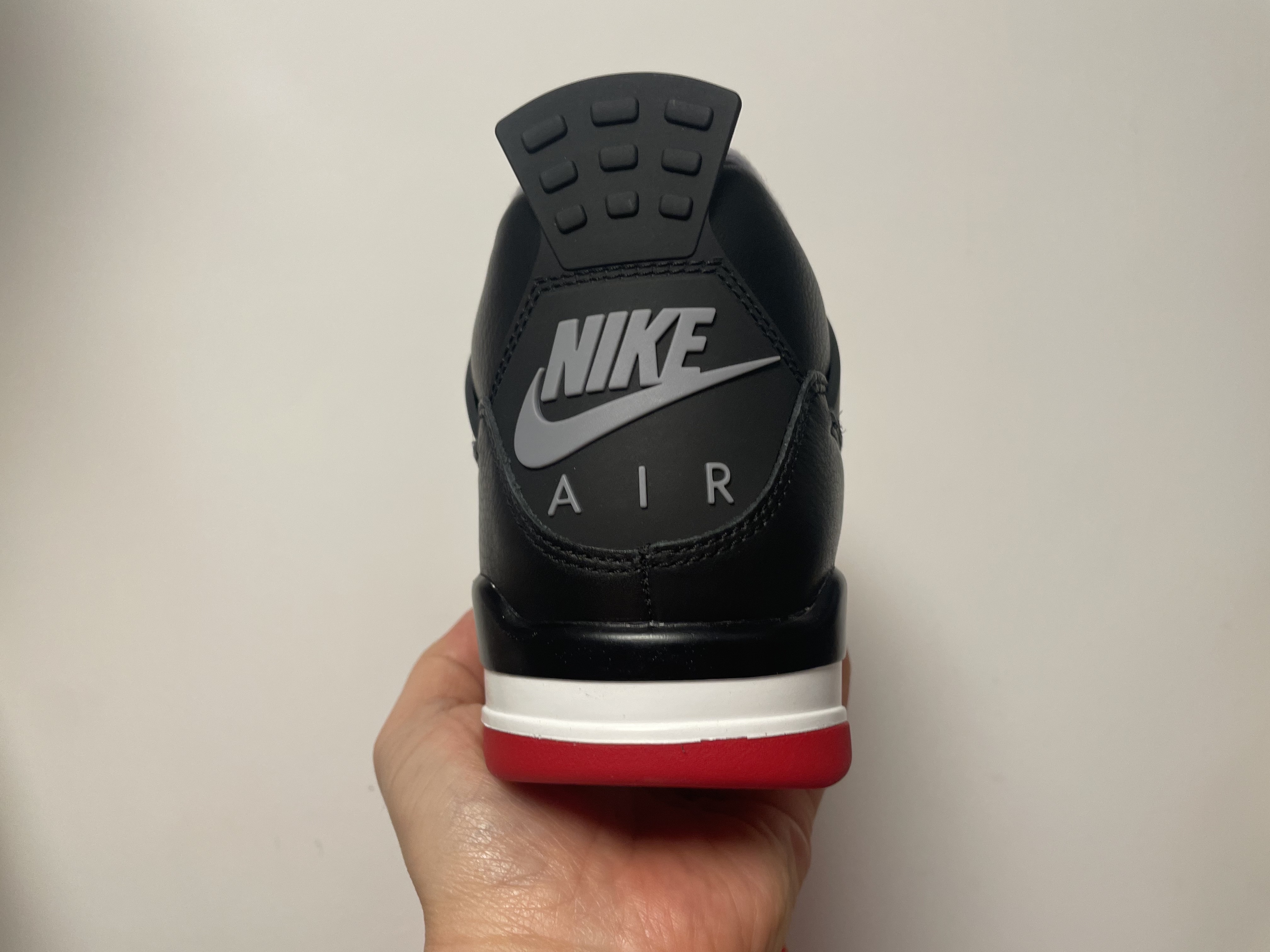 Jordan 4 Retro Bred Reimagined 착용 스타일 - 5