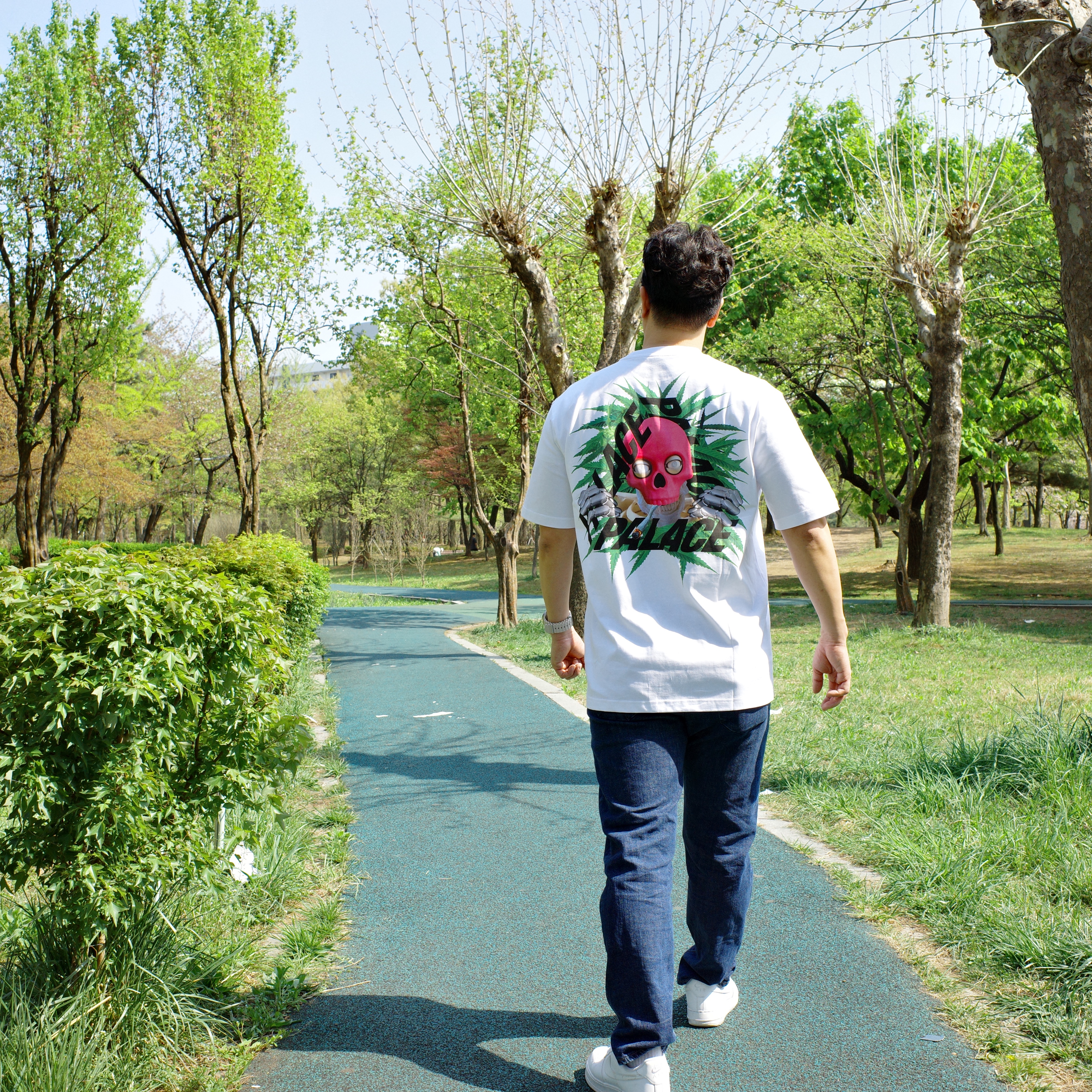 Palace Baked P-3 T-Shirt White - 24SS, Nike Air Force 1 '07 Low White 착용 스타일