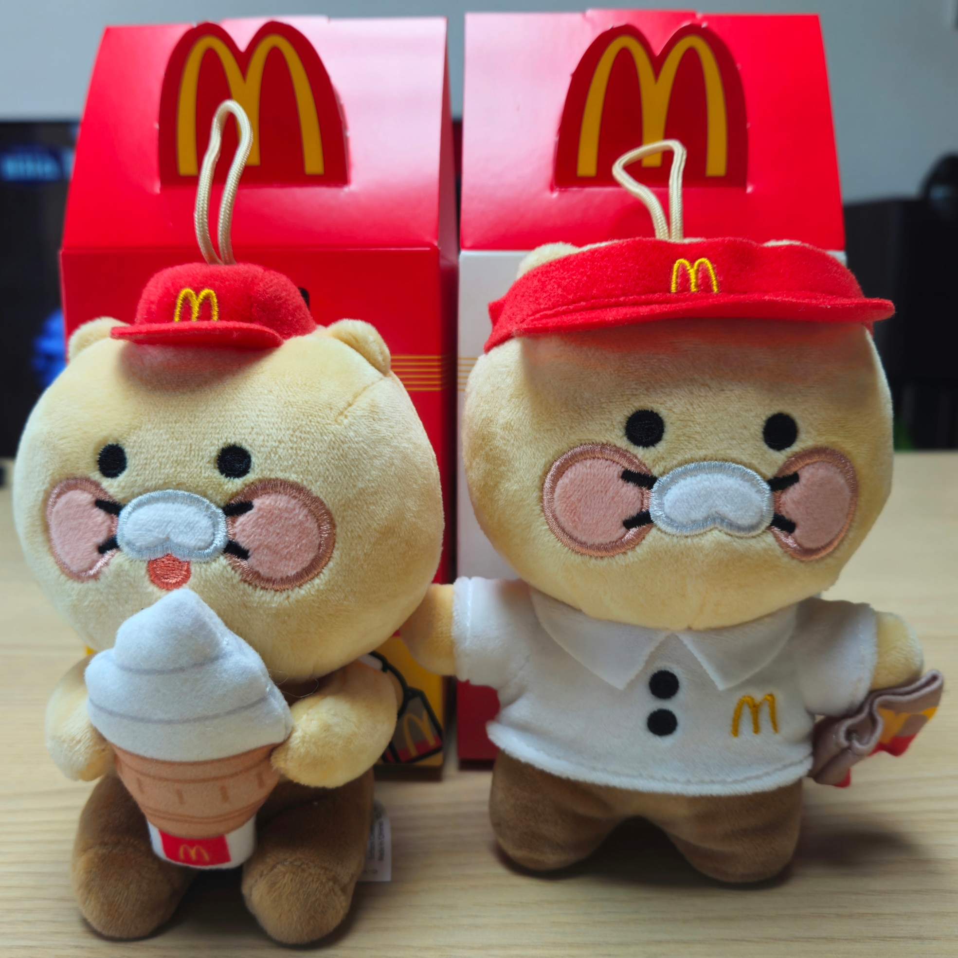 McDonald’s x Kakao Friends Crew Choonsik Doll, McDonald’s x Kakao Friends Icecream Cone Choonsik Doll 착용 스타일 - 3