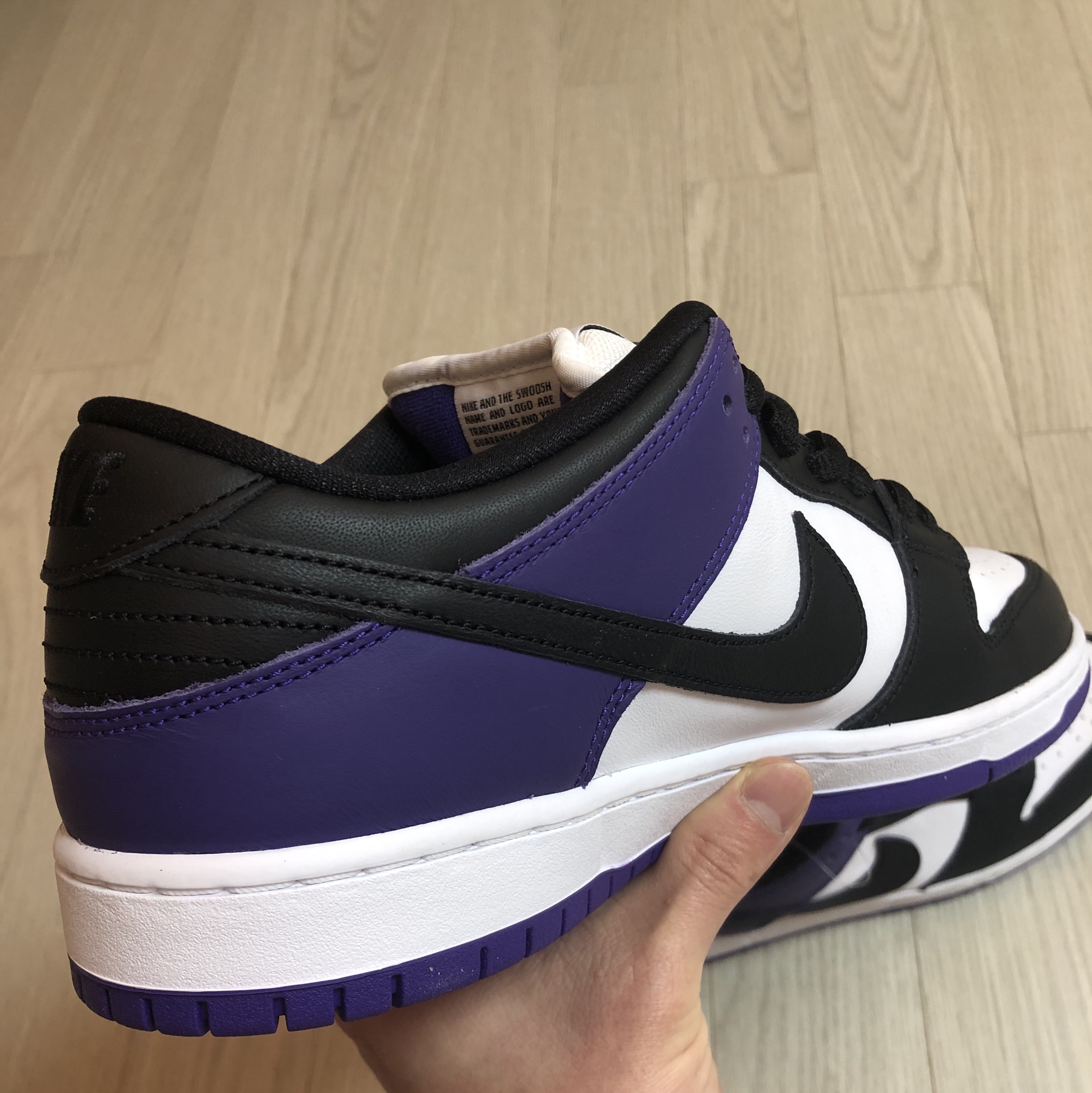 Nike SB Dunk Low Pro Court Purple 착용 스타일 - 4