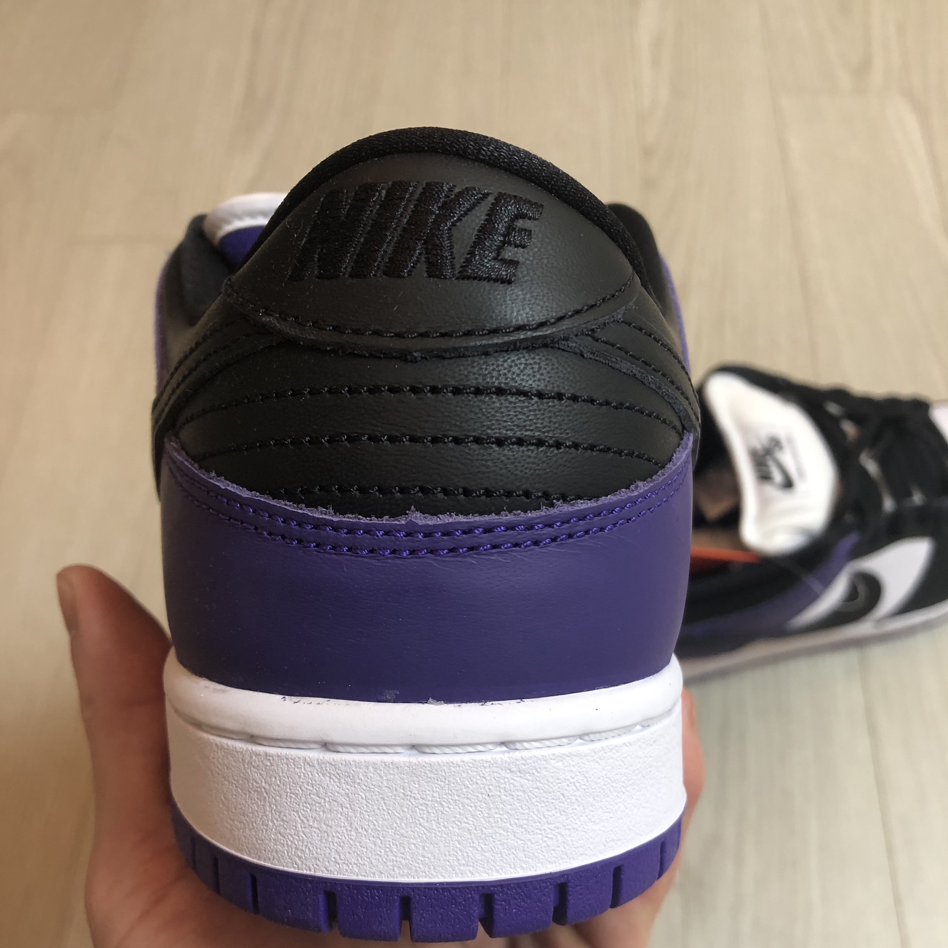 Nike SB Dunk Low Pro Court Purple 착용 스타일 - 3