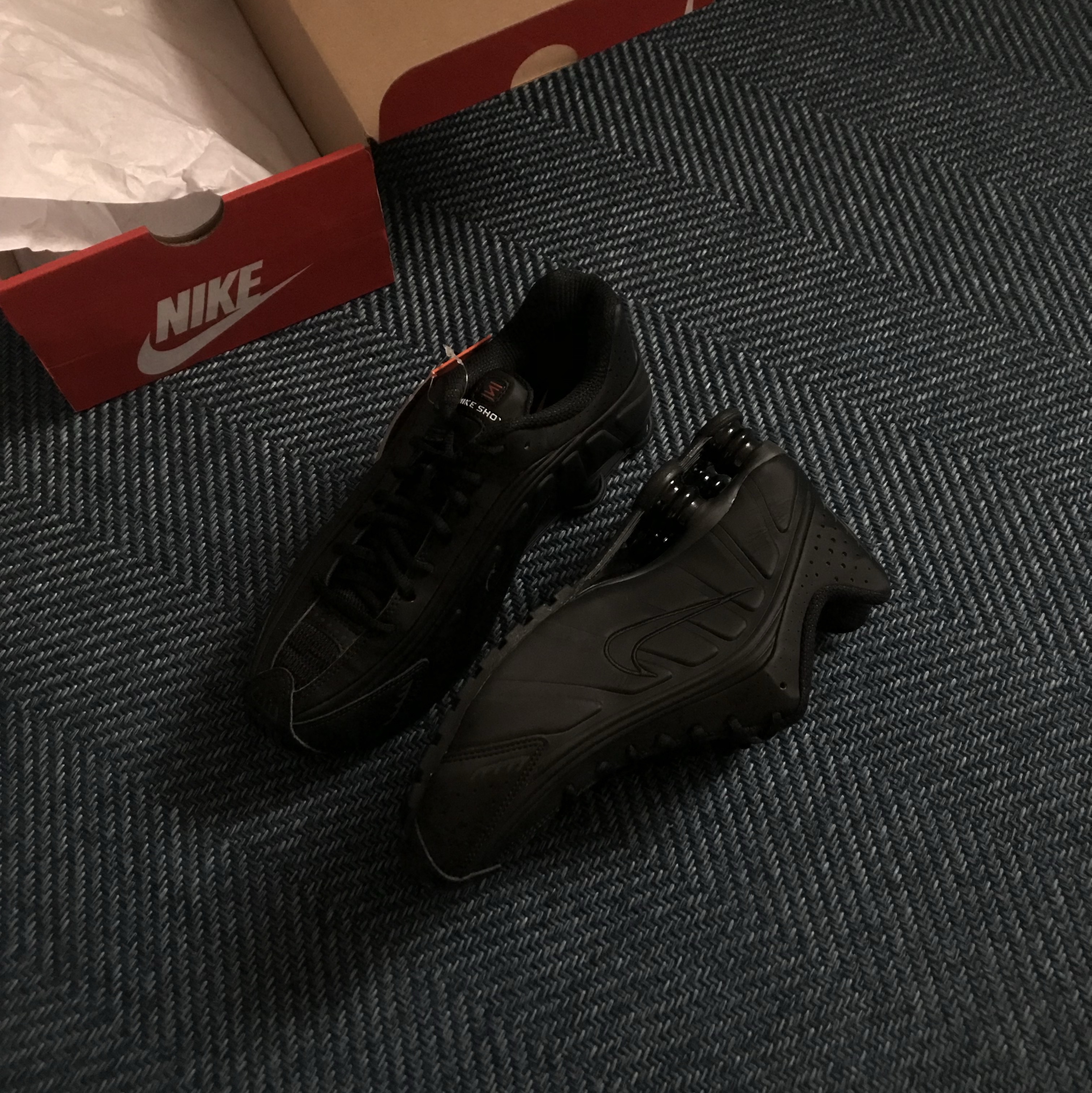 (W) Nike Shox R4 Black 착용 스타일