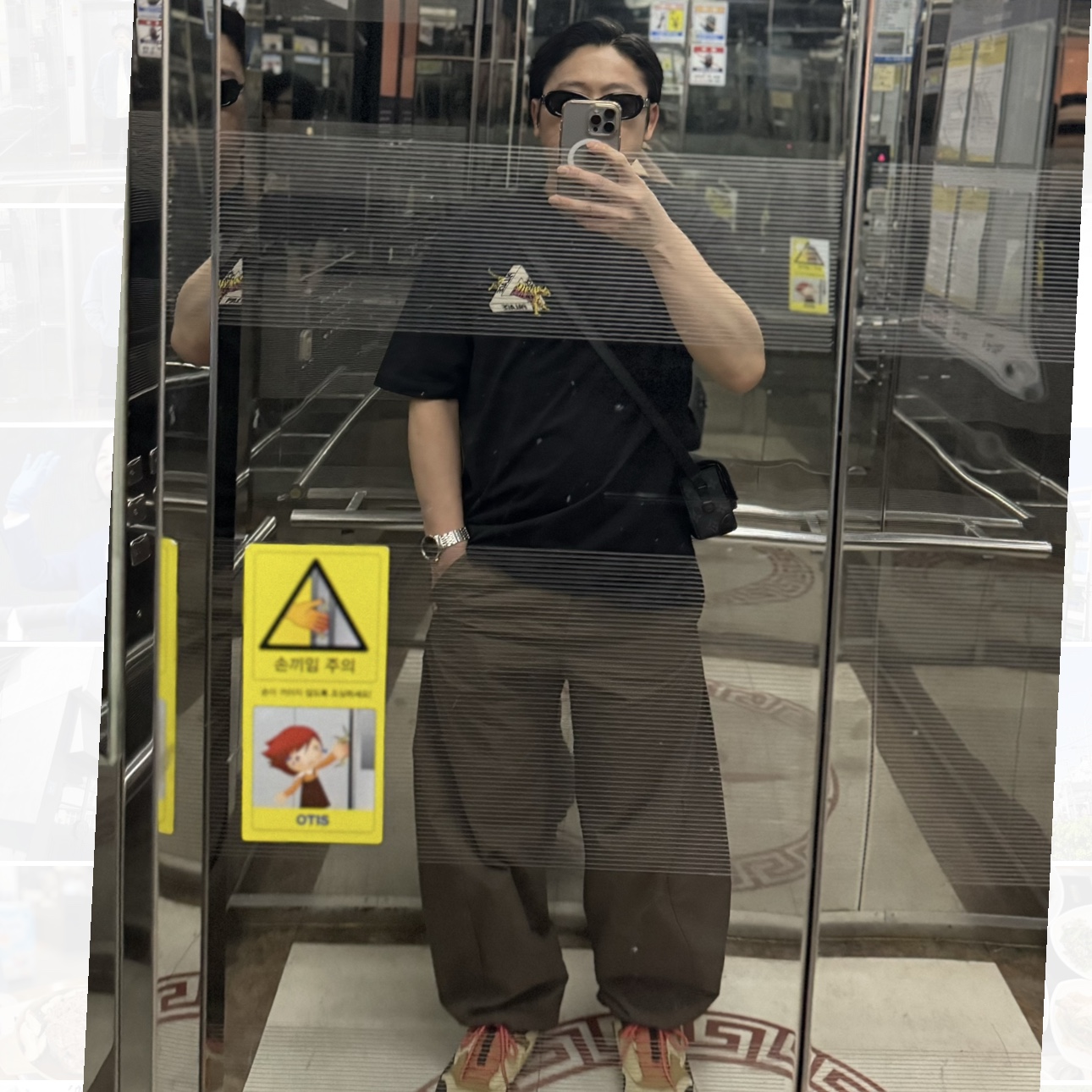 Palace Korea Tri-Ferg T-Shirt Black - 24SS 착용 스타일 - 2