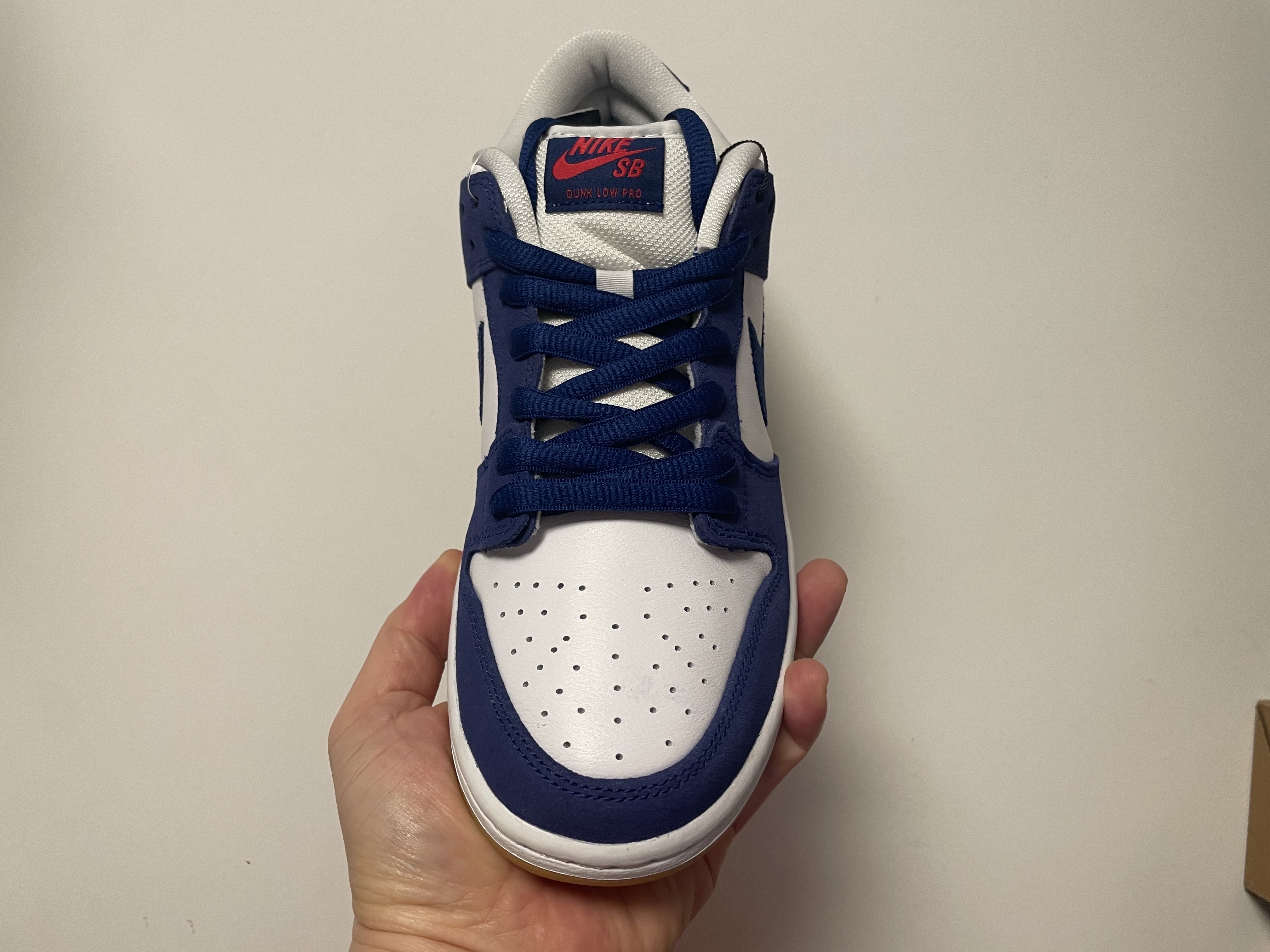 Nike SB Dunk Low Pro Premium Deep Royal Blue 착용 스타일 - 4