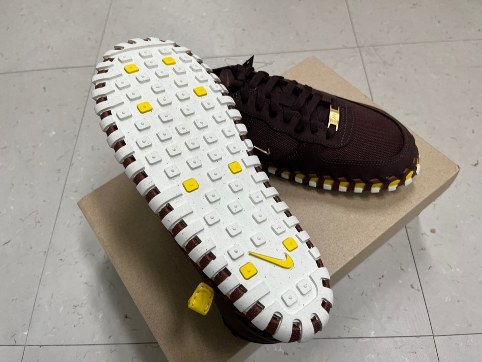 Nike x Jacquemus J Force 1 Low LX SP Earth 착용 스타일 - 3